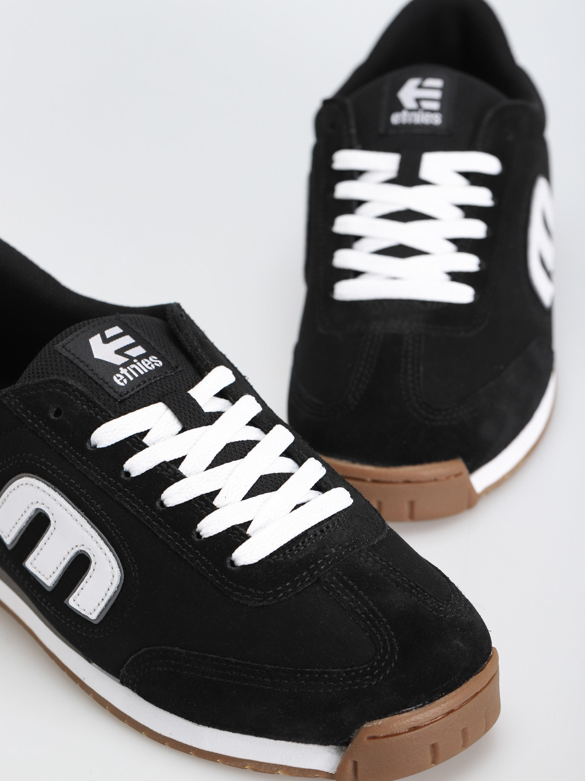 Buty Etnies Lo Cut II Ls (black/white/gum)