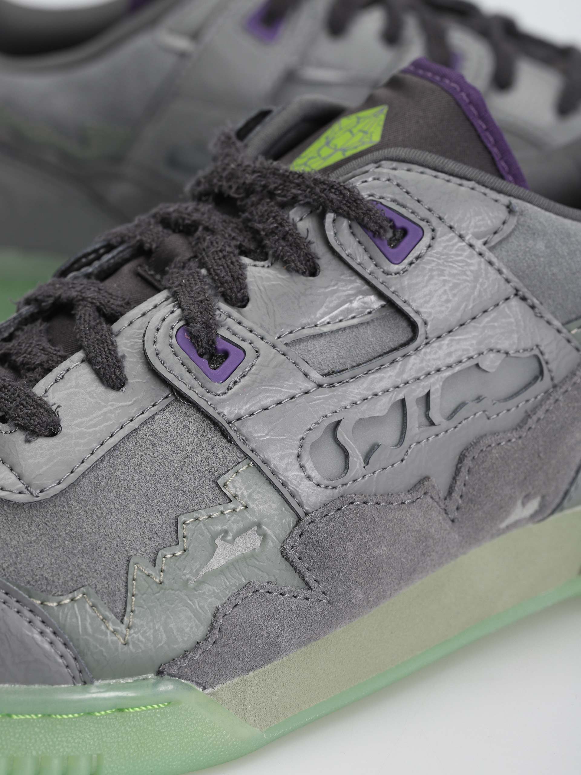 Buty Reebok Workout Plus (essgry/coal/fregrn)