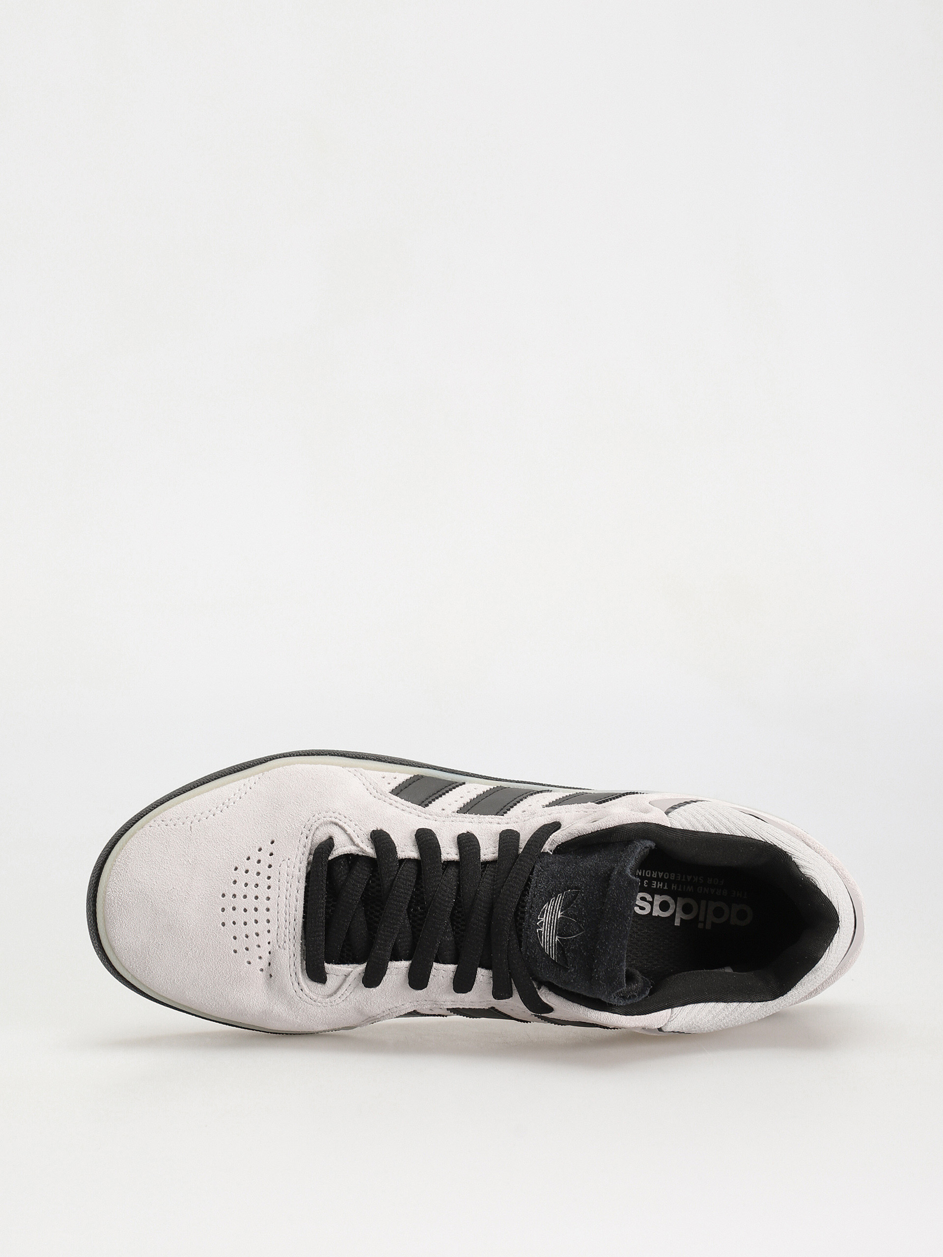 Buty adidas Tyshawn (gretwo/cblack/silvmt)