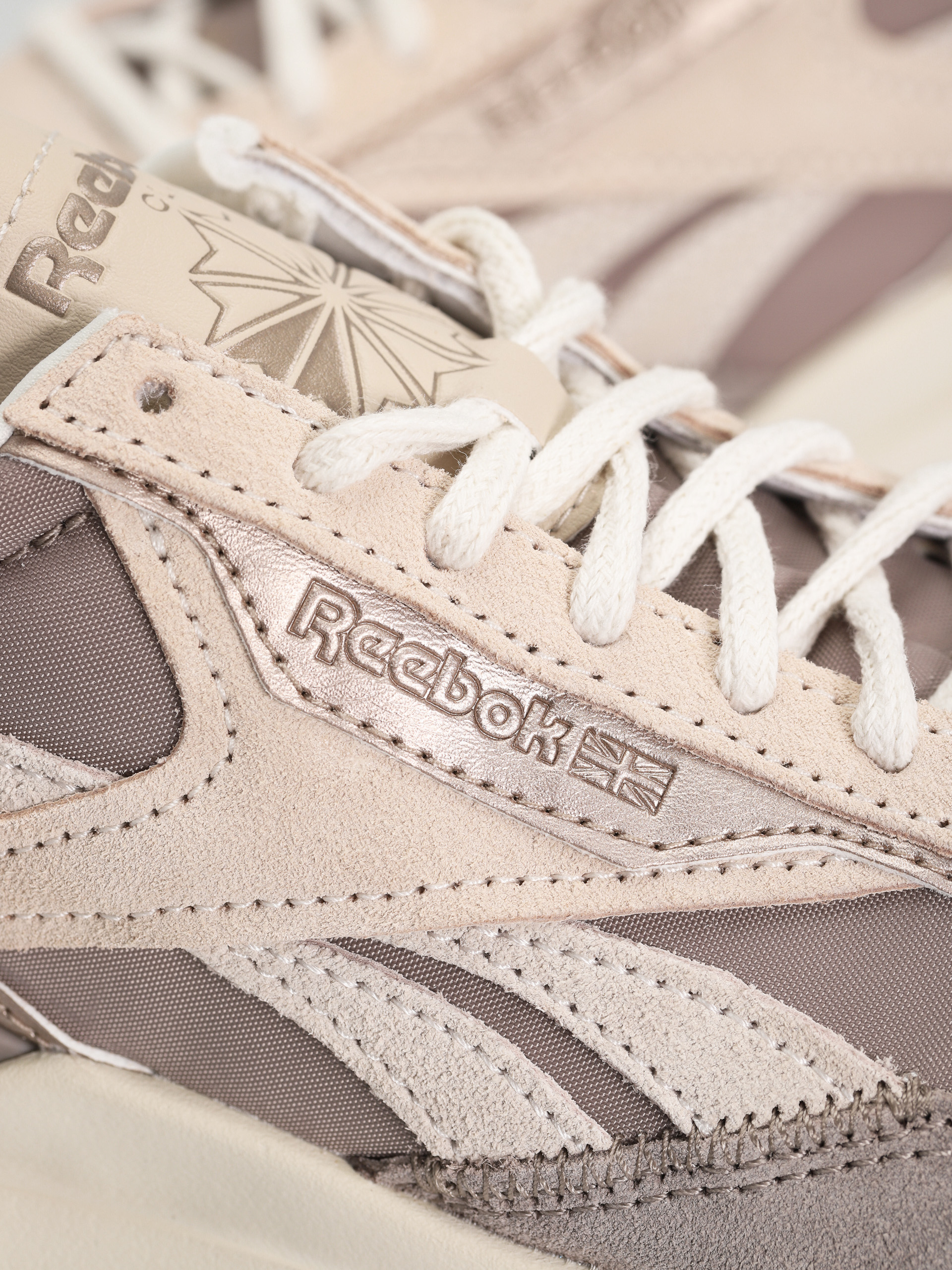 Buty Reebok Classic Leather Leg Wmn (bougry/stucco/rosgol)