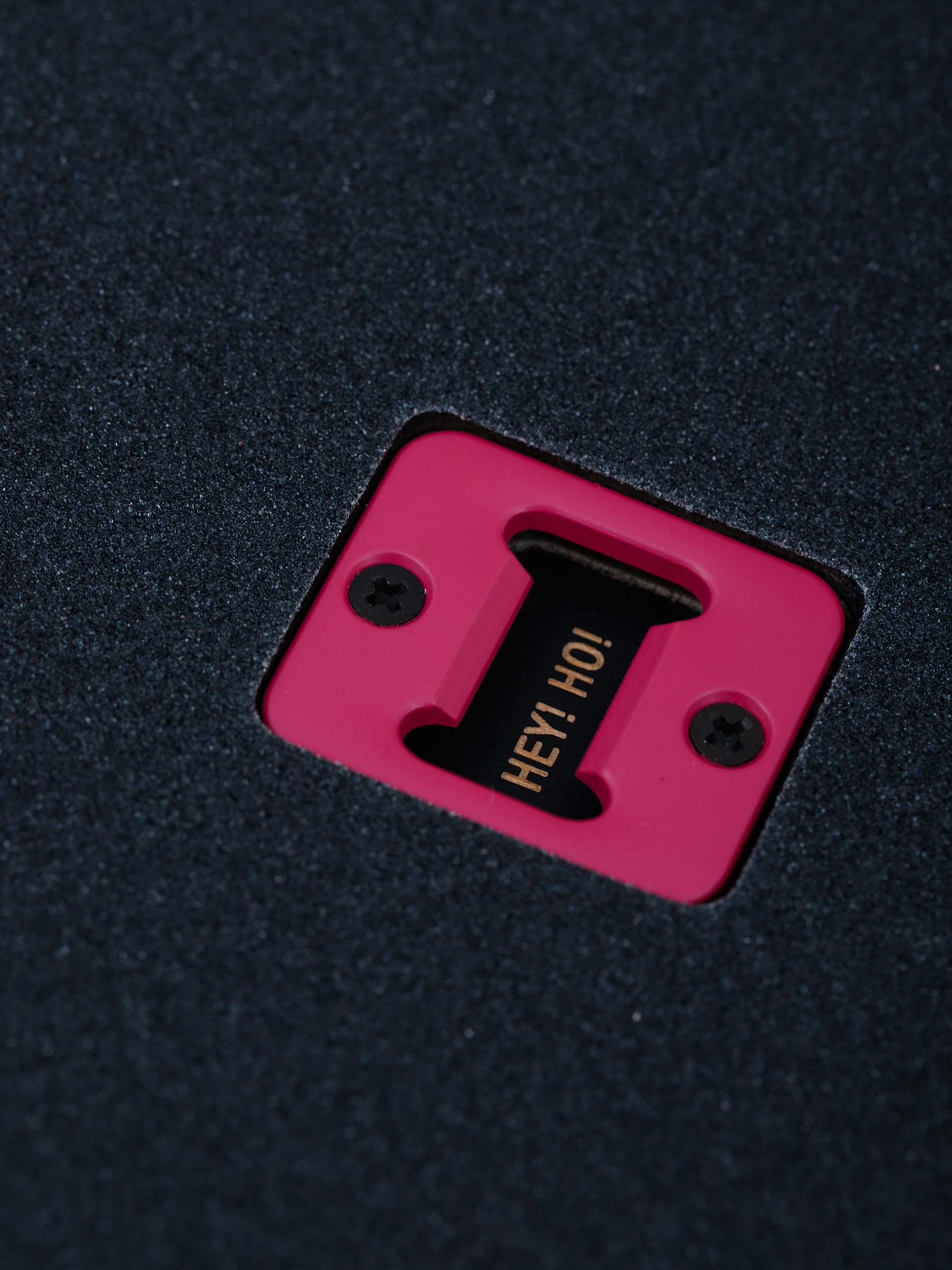 Deskorolka cruiser Globe Aperture (ramones/hey ho)