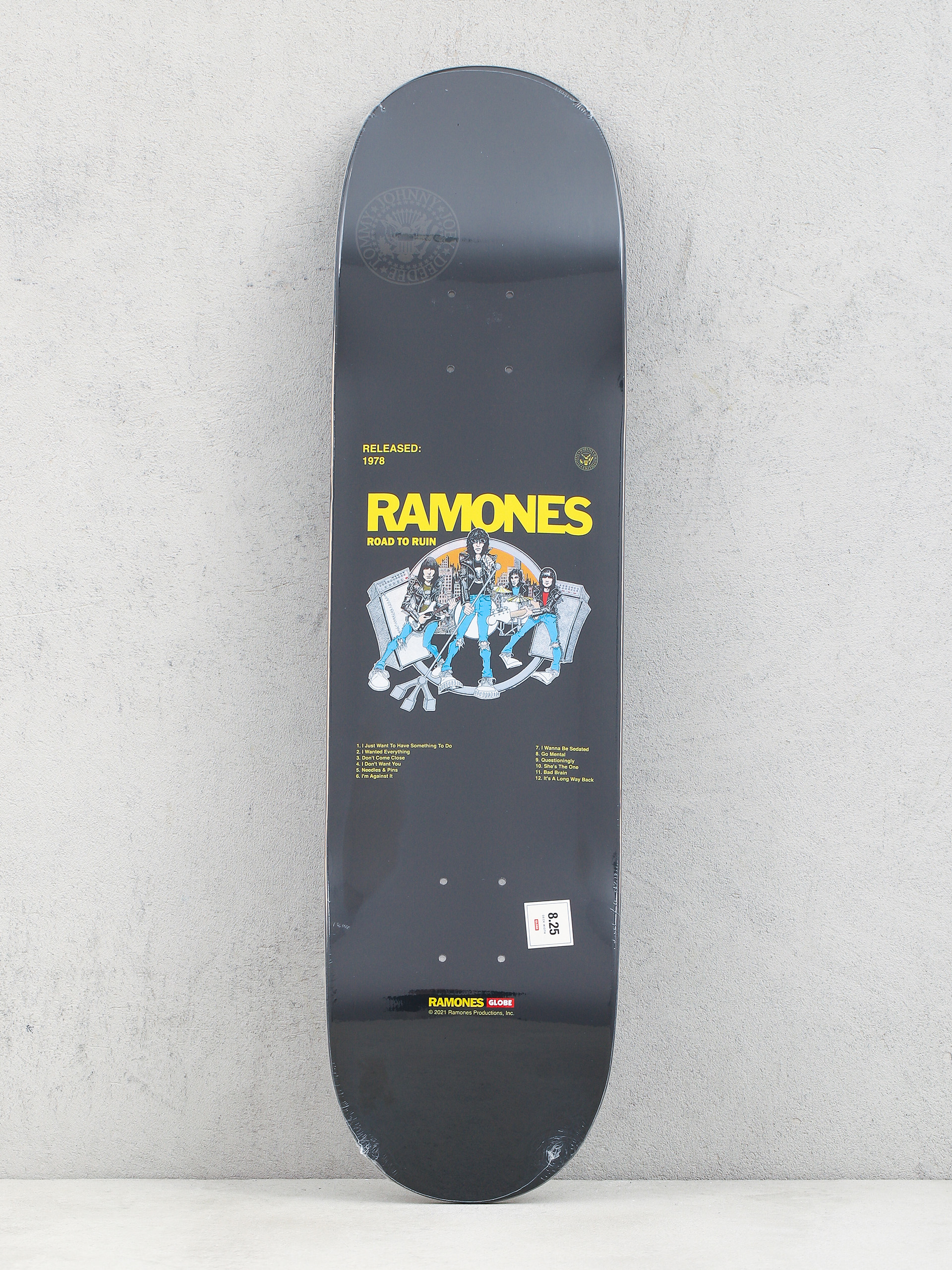 Deck Globe G2 Ramones (road to ruin)