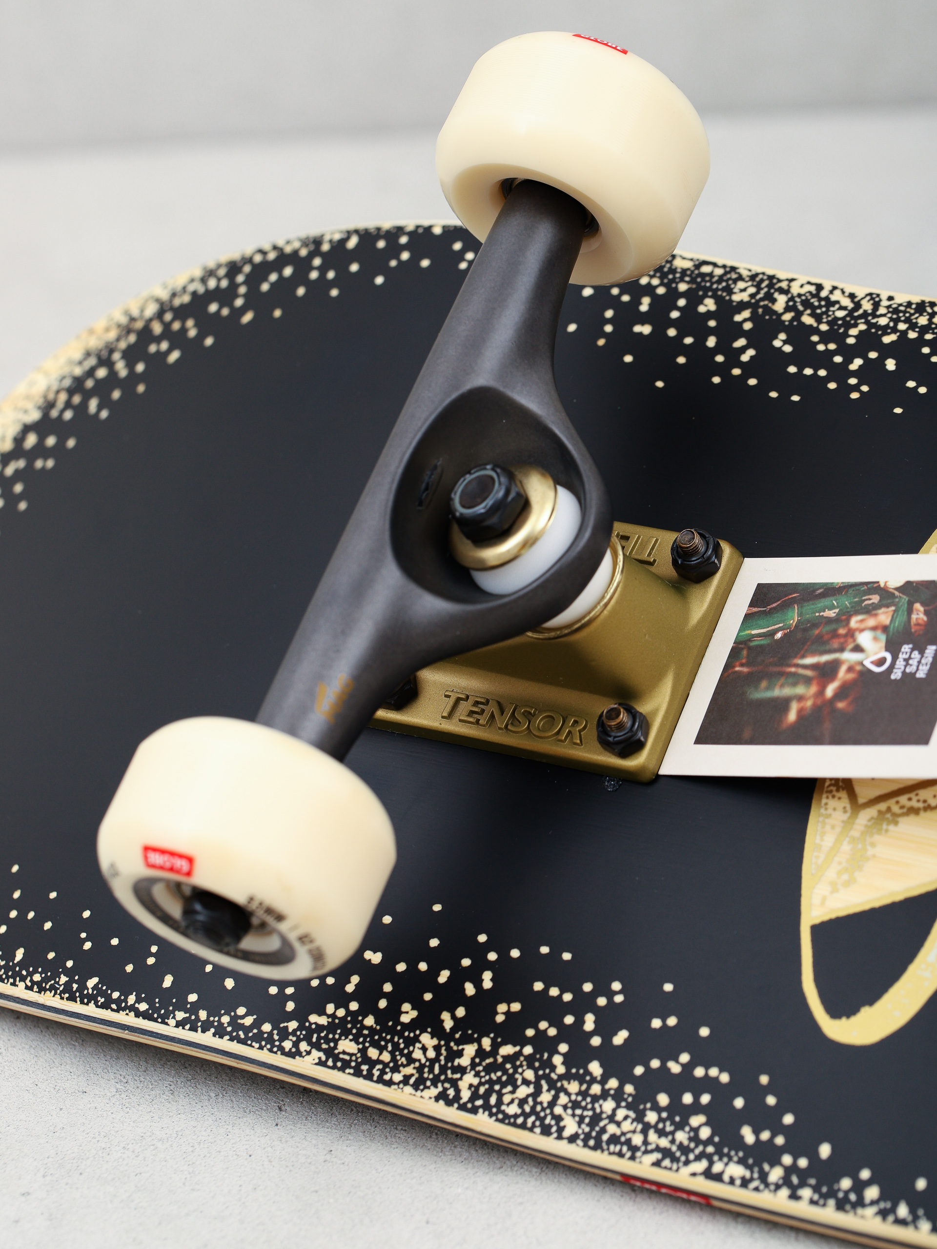 Deskorolka Globe G3 Black Holes (bamboo/black)