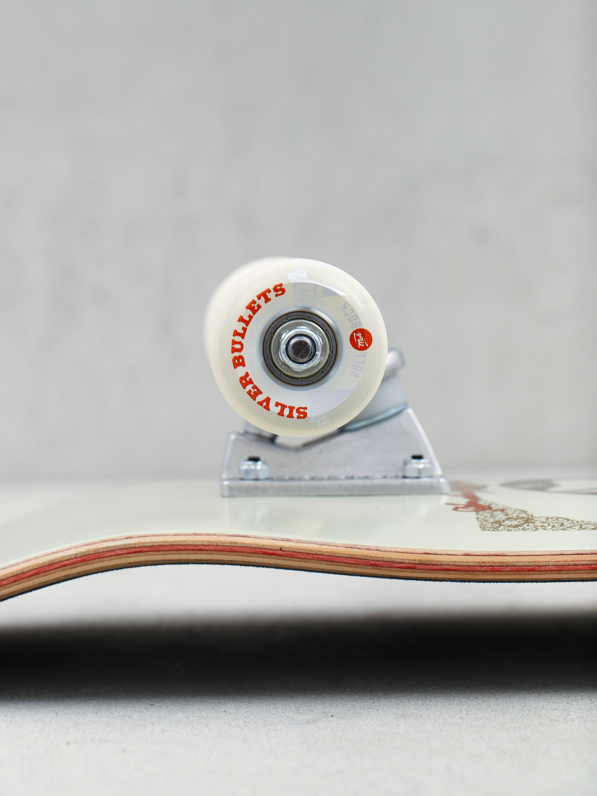 Deskorolka Mob Skateboards Smoking (beige)