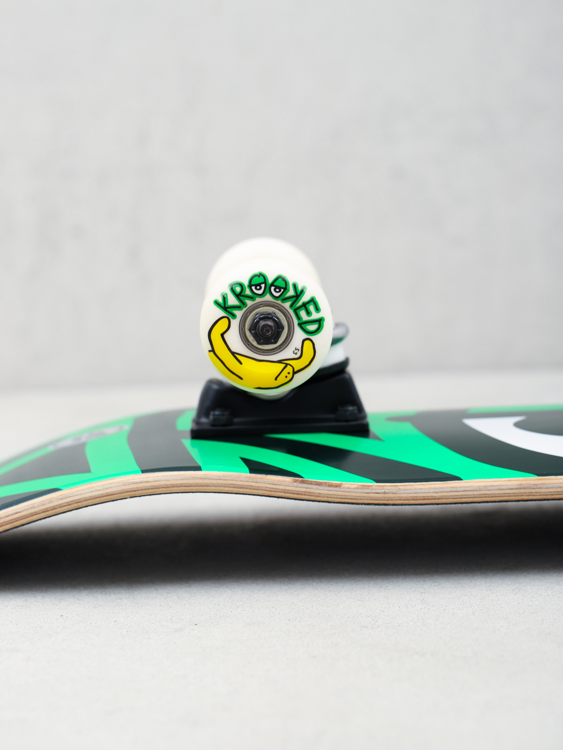 Deskorolka Krooked Krooked Eyes II (green/black)