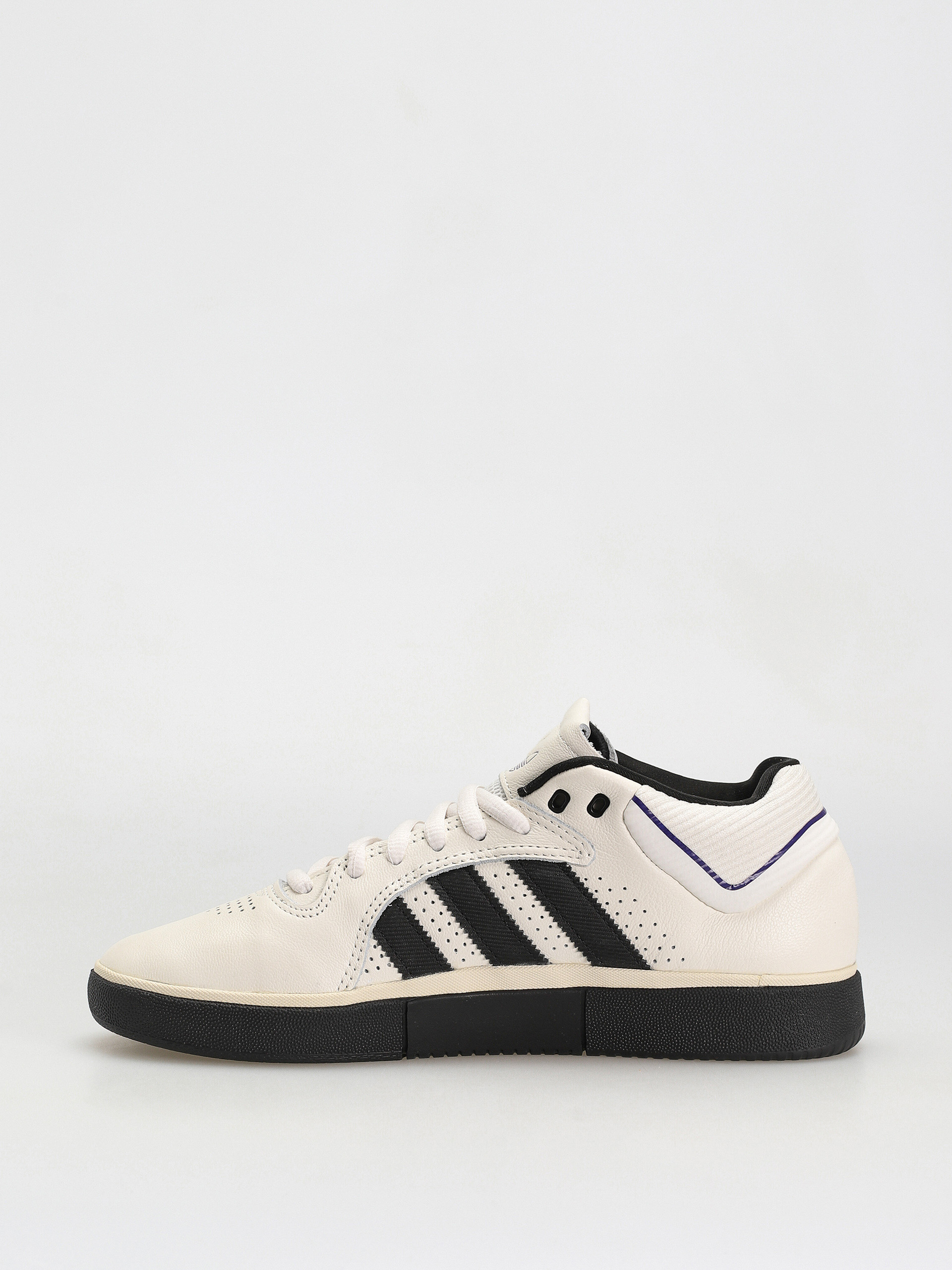 Buty adidas Tyshawn (clowhi/cblack/cpurpl)