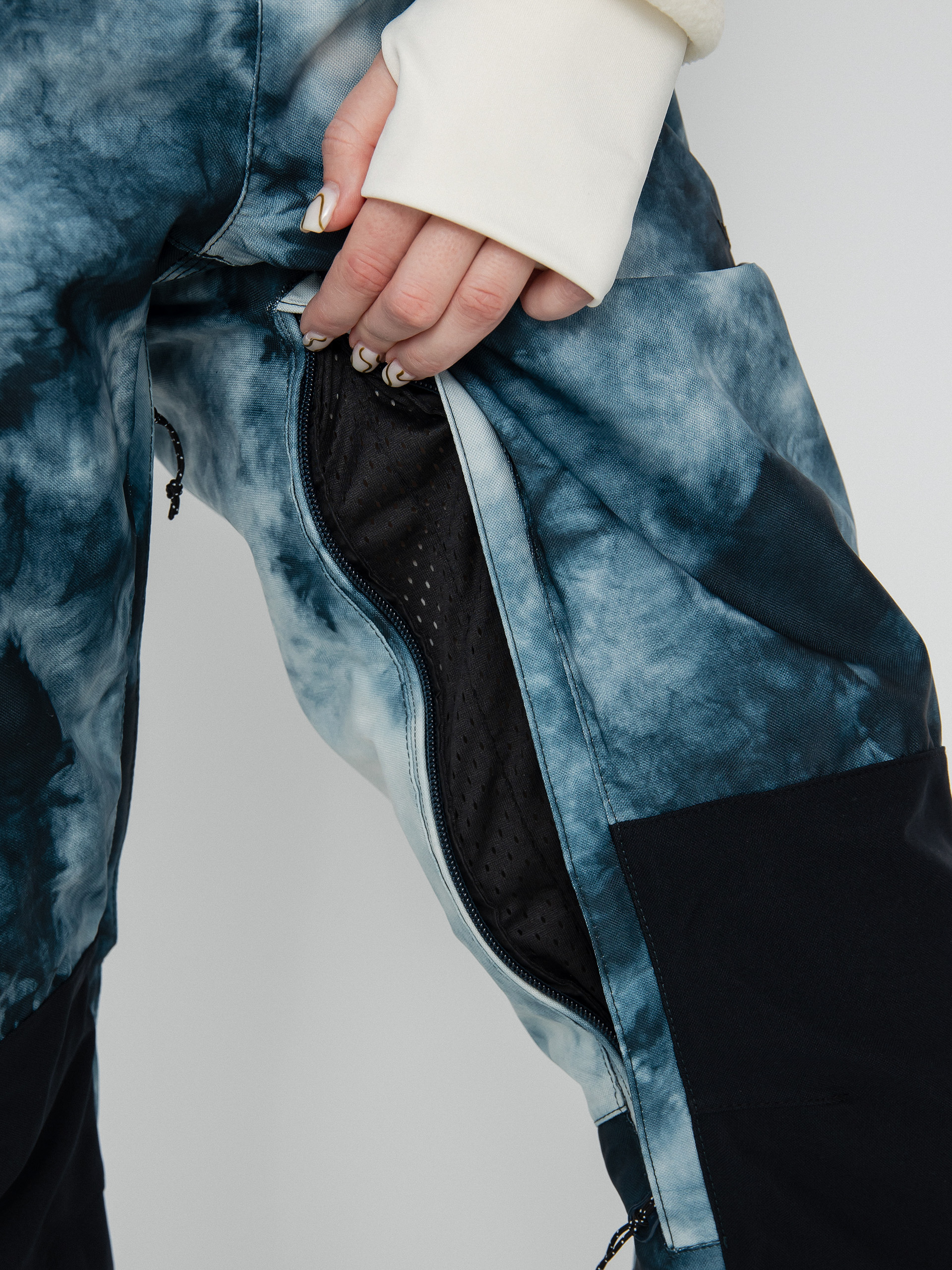 Damskie Spodnie snowboardowe Volcom Swift Bib Overall (storm tie dye)