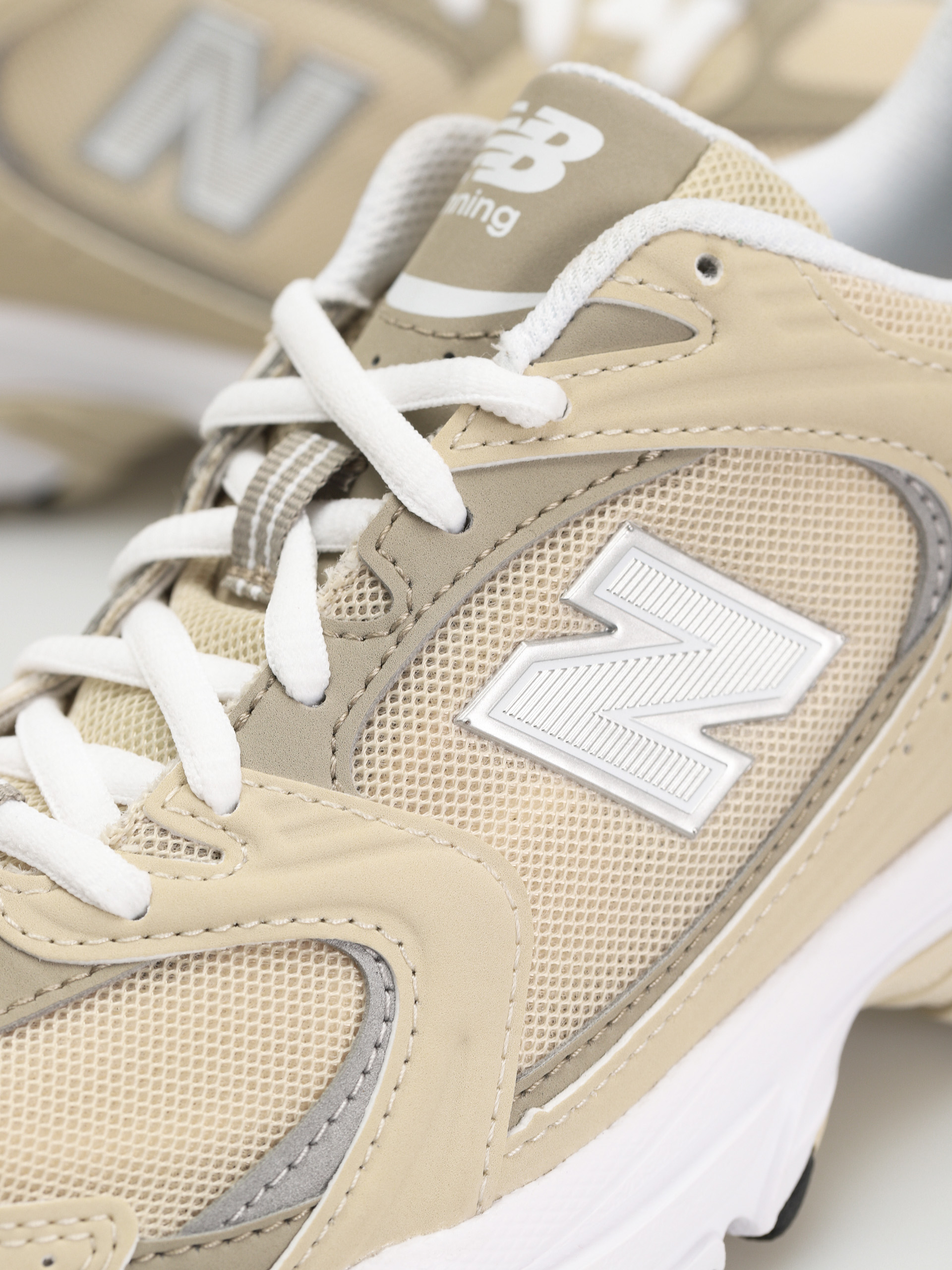 Buty New Balance 530 (beige)