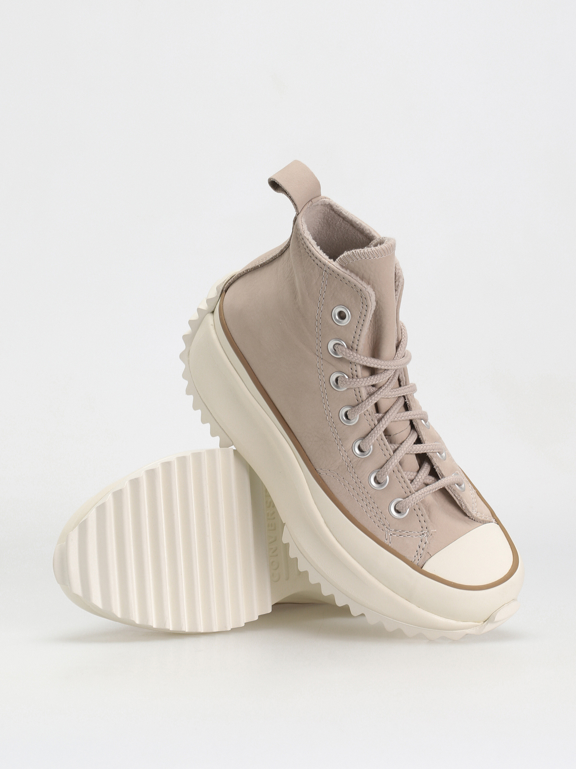 converse run star hike tan