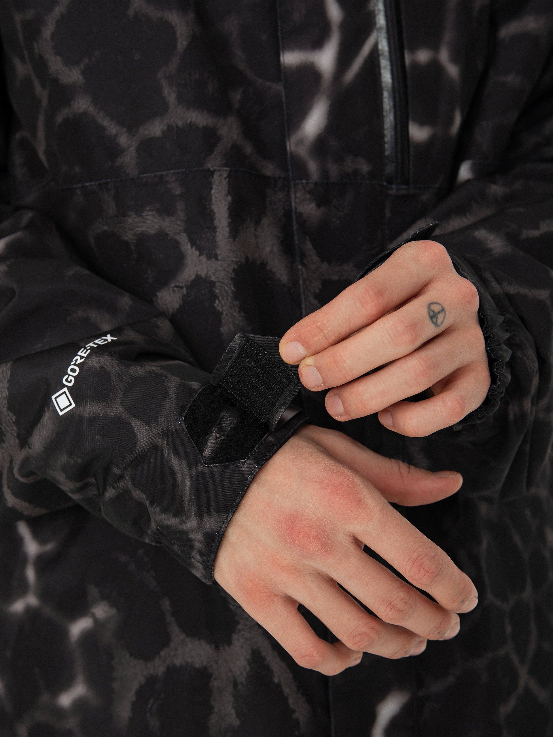 Męska Kurtka snowboardowa Volcom L Gore Tex (black giraffe)