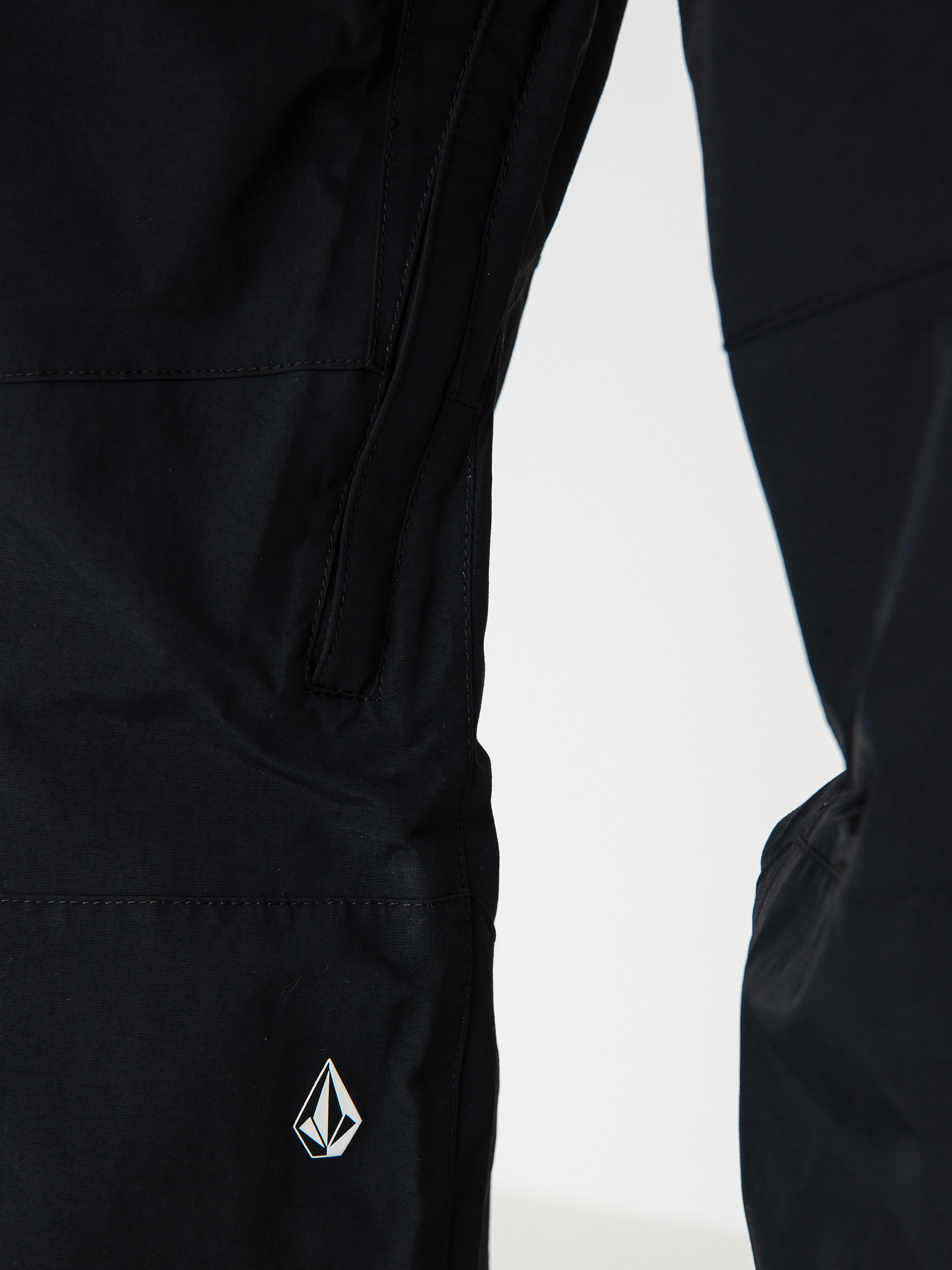 Męskie Spodnie snowboardowe Volcom Rain Gore Tex Bib Overall (black)