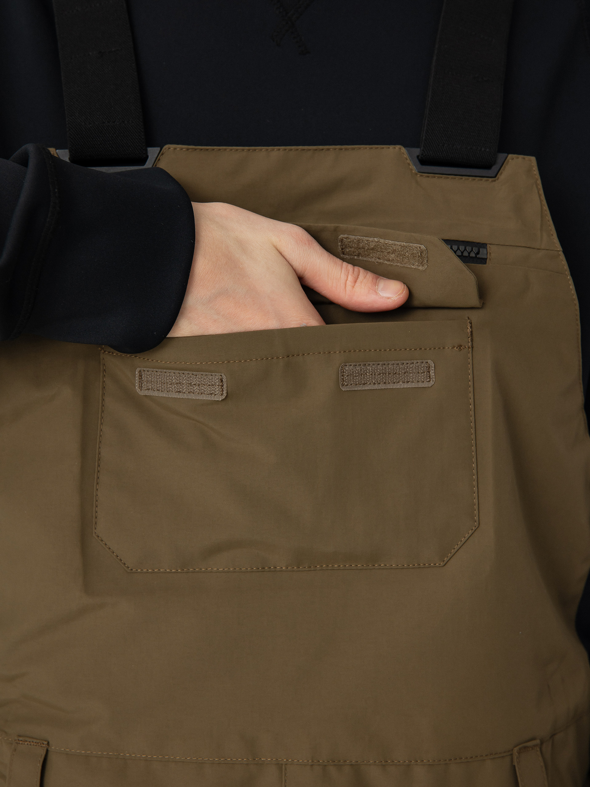 Męskie Spodnie snowboardowe Volcom Rain Gore Tex Bib Overall (dark teak)