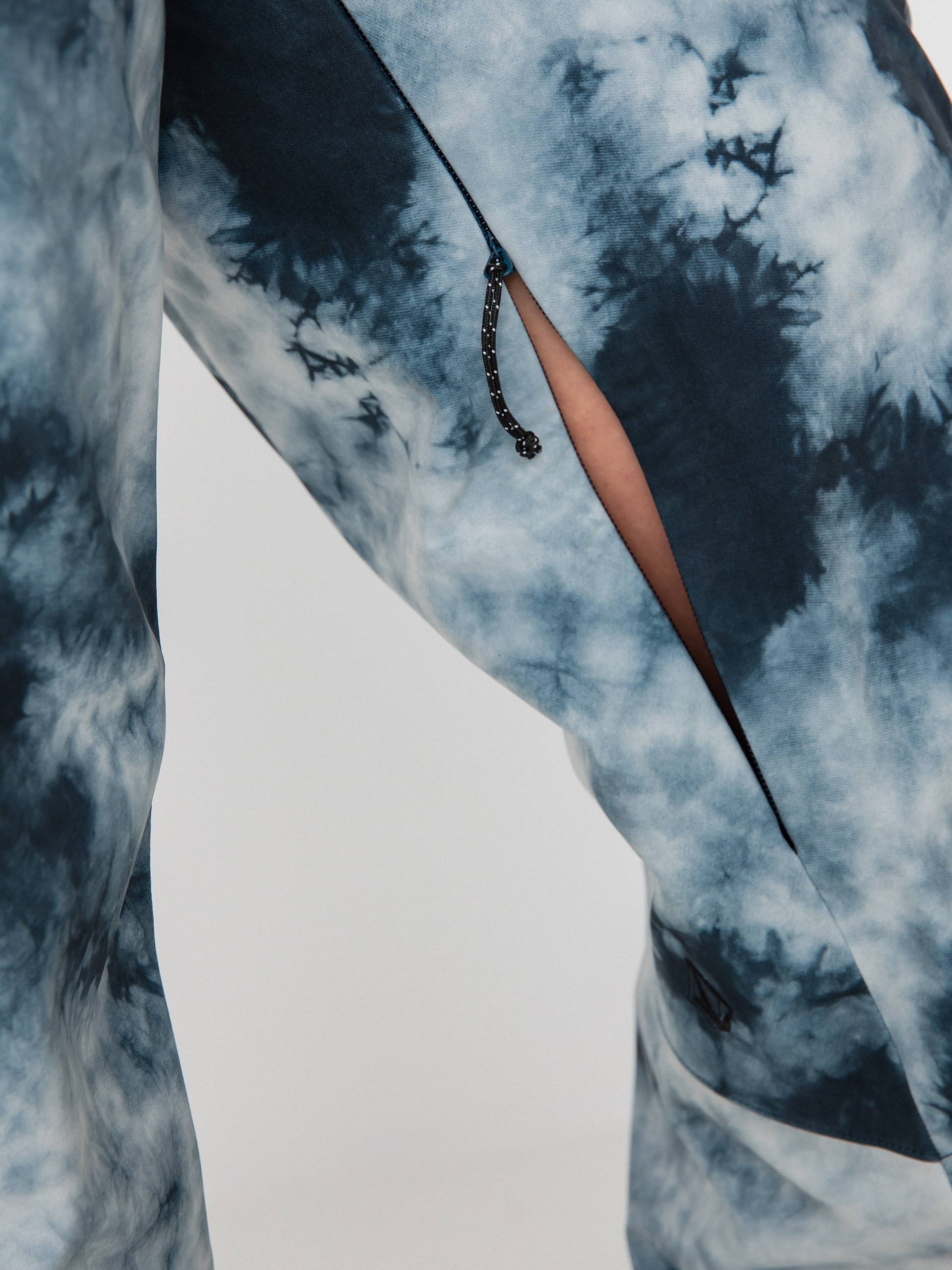 Damskie Spodnie snowboardowe Volcom Dust Up Bonded (storm tie dye)