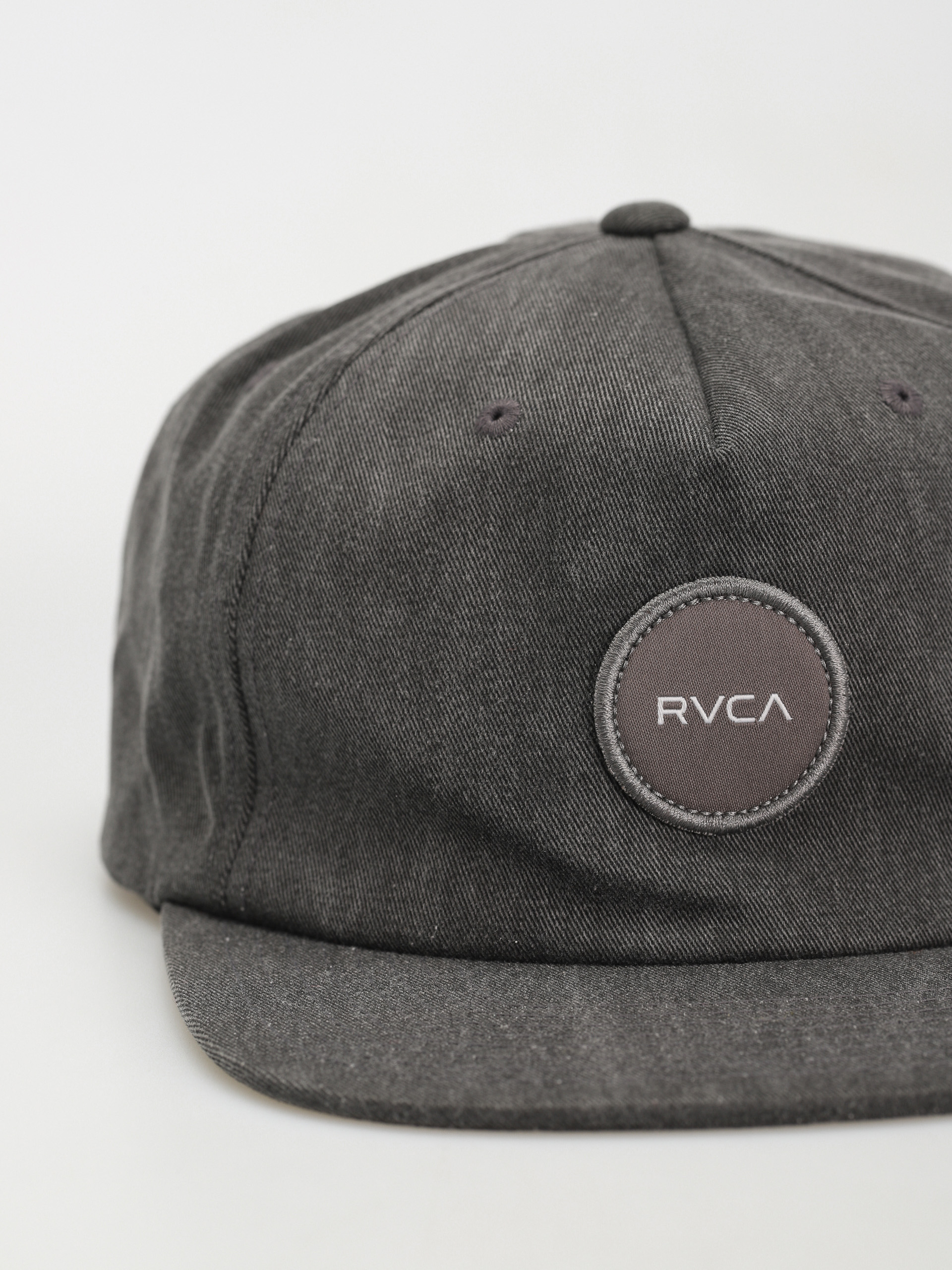 Czapka z daszkiem RVCA Relax Snapback (washed black)
