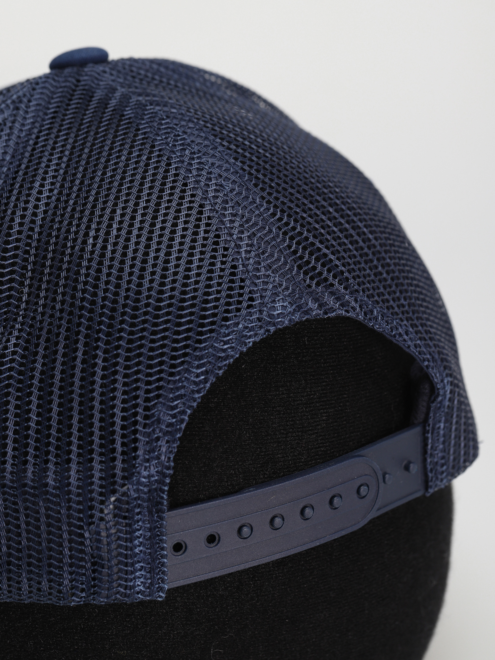 Czapka z daszkiem Brixton Alpha Block X C Mp Mesh Cap (navy/navy)