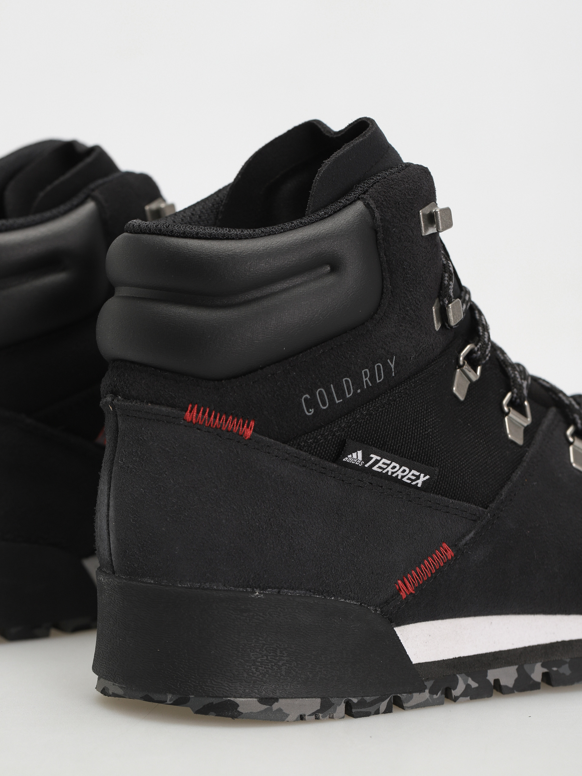 Buty adidas Terrex Snowpitch C.RDY (cblack/cblack/scarle)