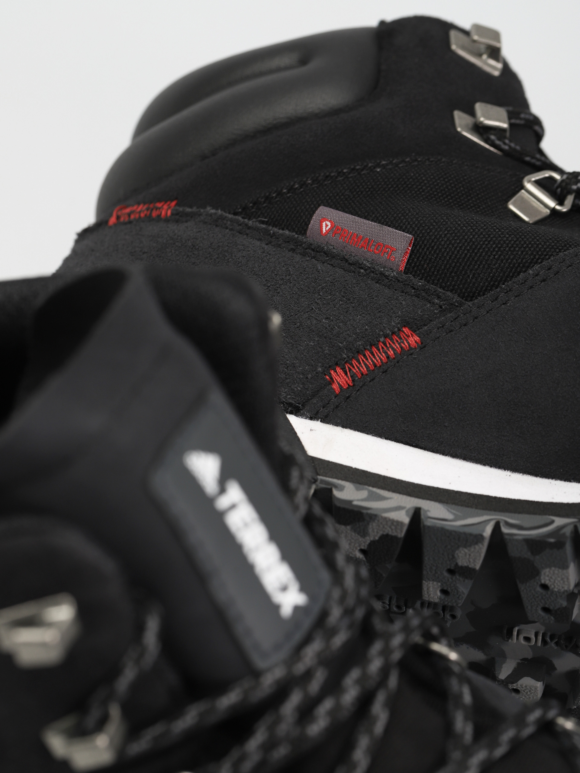 Buty adidas Terrex Snowpitch C.RDY (cblack/cblack/scarle)