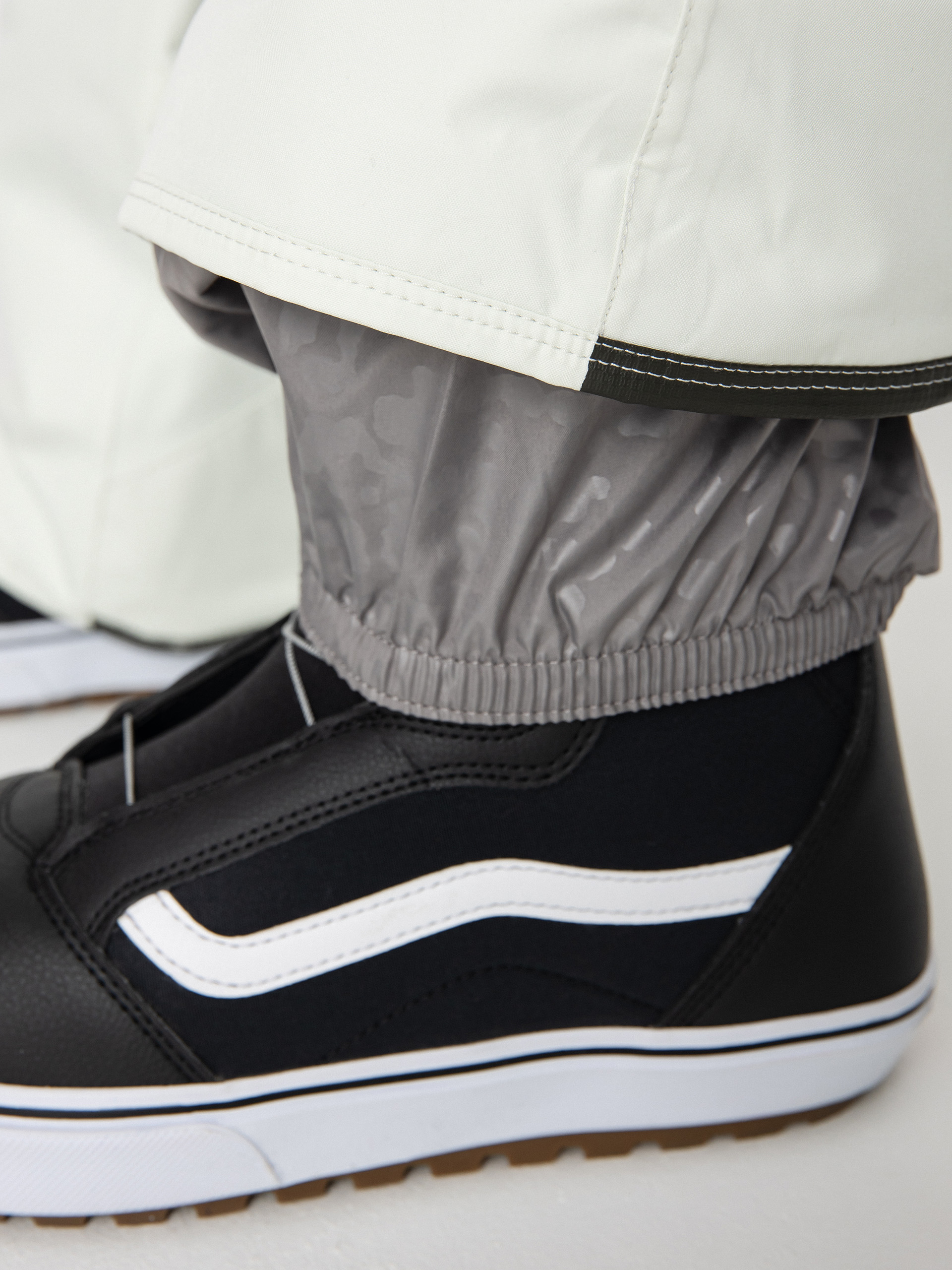 Damskie Spodnie snowboardowe Volcom Knox Ins Gore Tex (ice green)