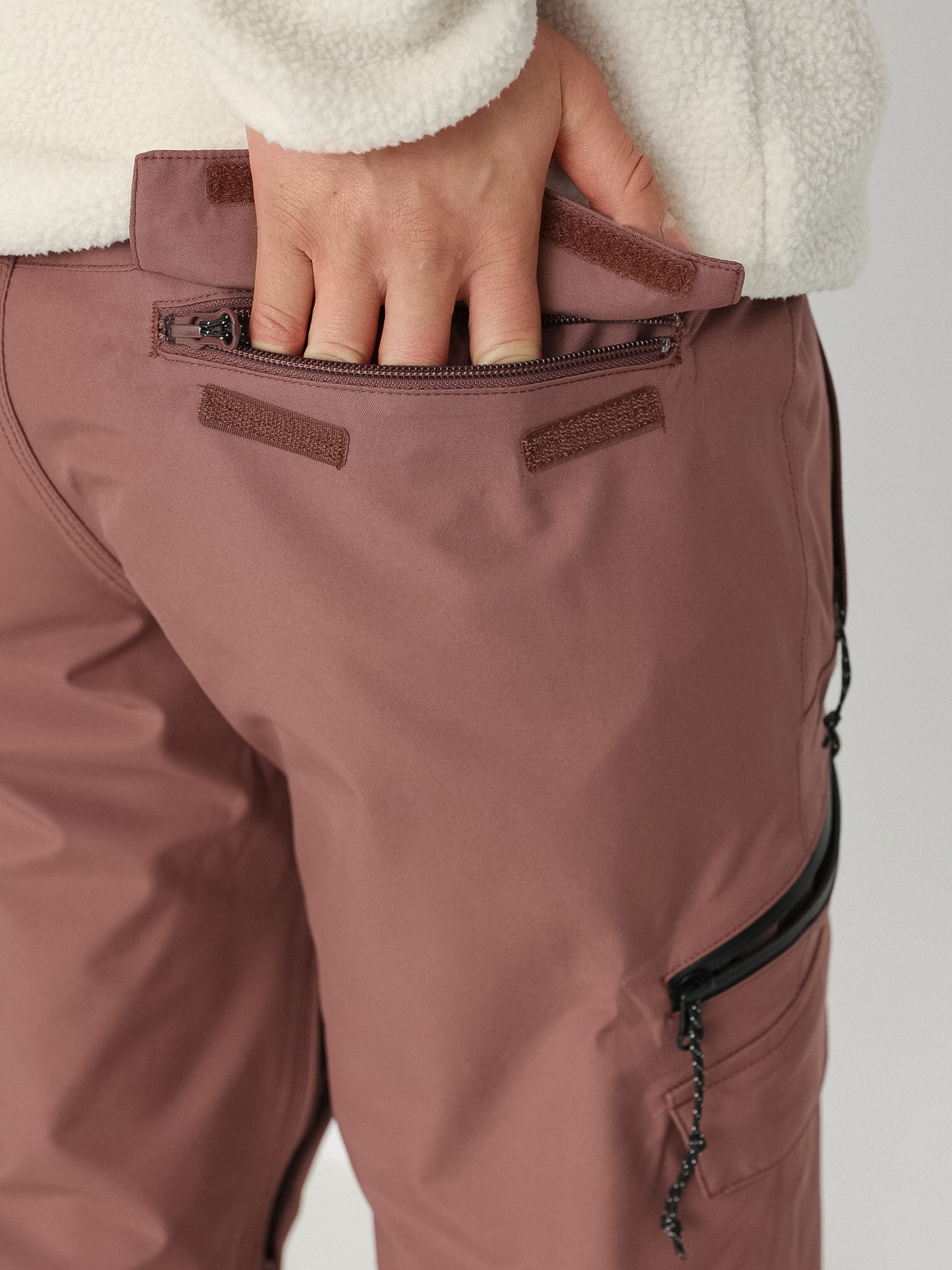Damskie Spodnie snowboardowe Volcom Aston Gore Tex (rosewood)