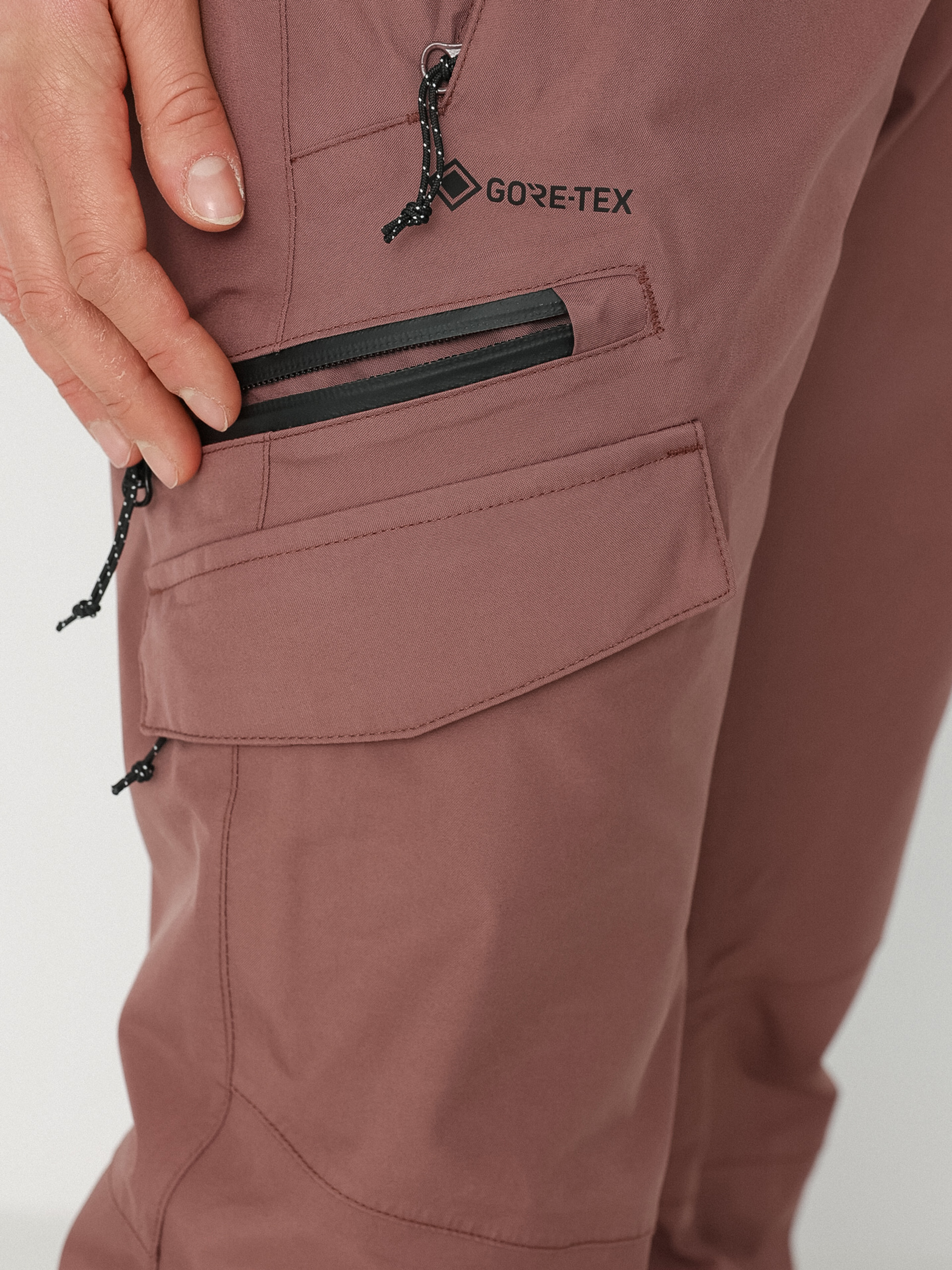 Damskie Spodnie snowboardowe Volcom Aston Gore Tex (rosewood)