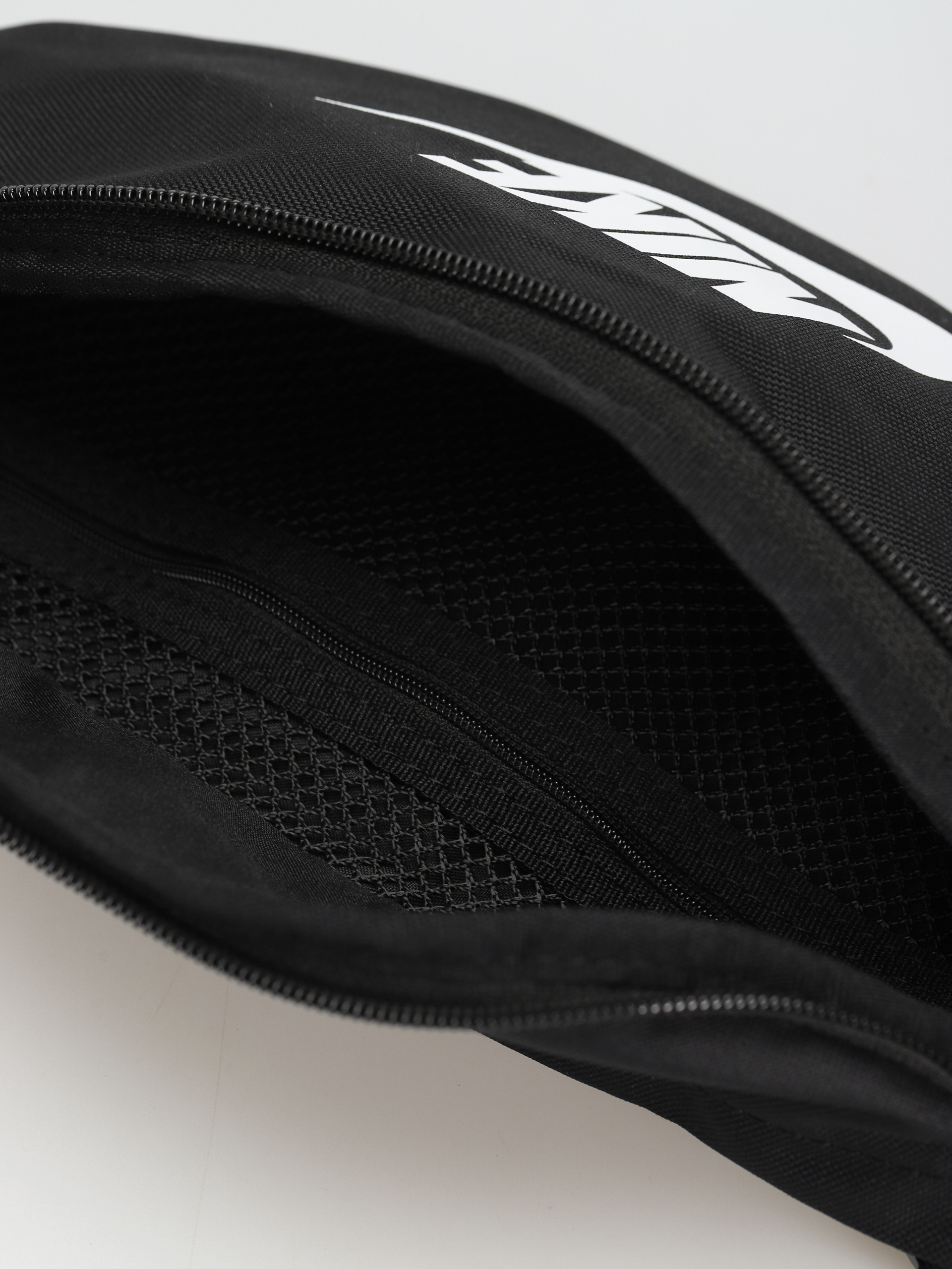 Nerka Nike SB Heritage (black/black/white)