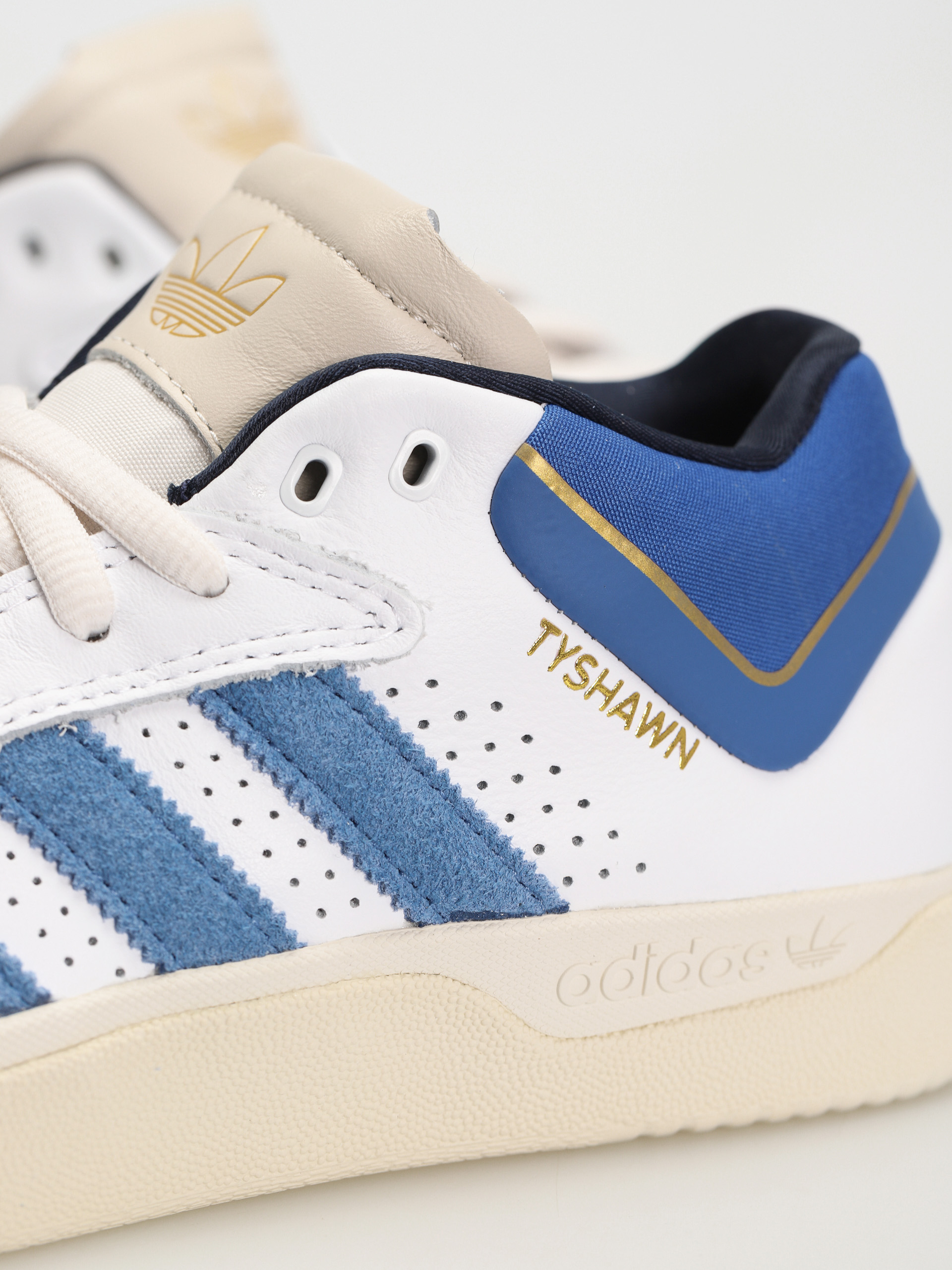 Buty adidas Tyshawn (ftwwht/custom/royblu)