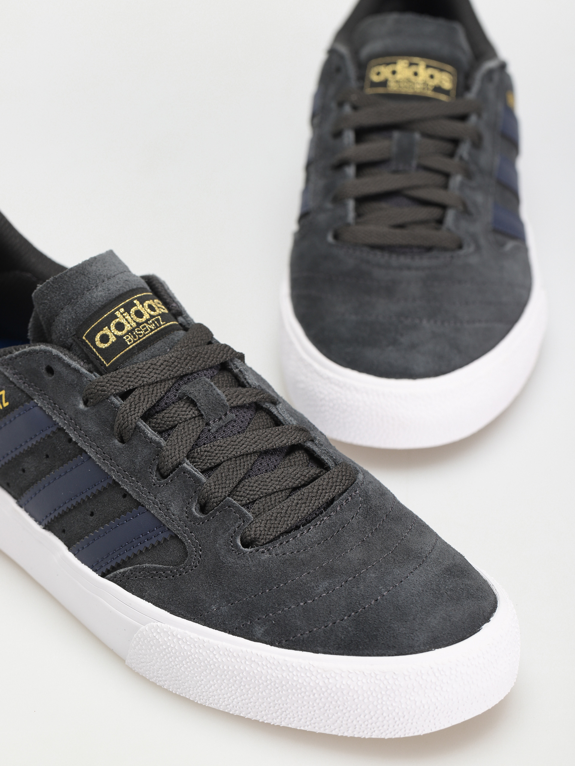 Buty adidas Busenitz Vulc II (carbon/legink/goldmt)
