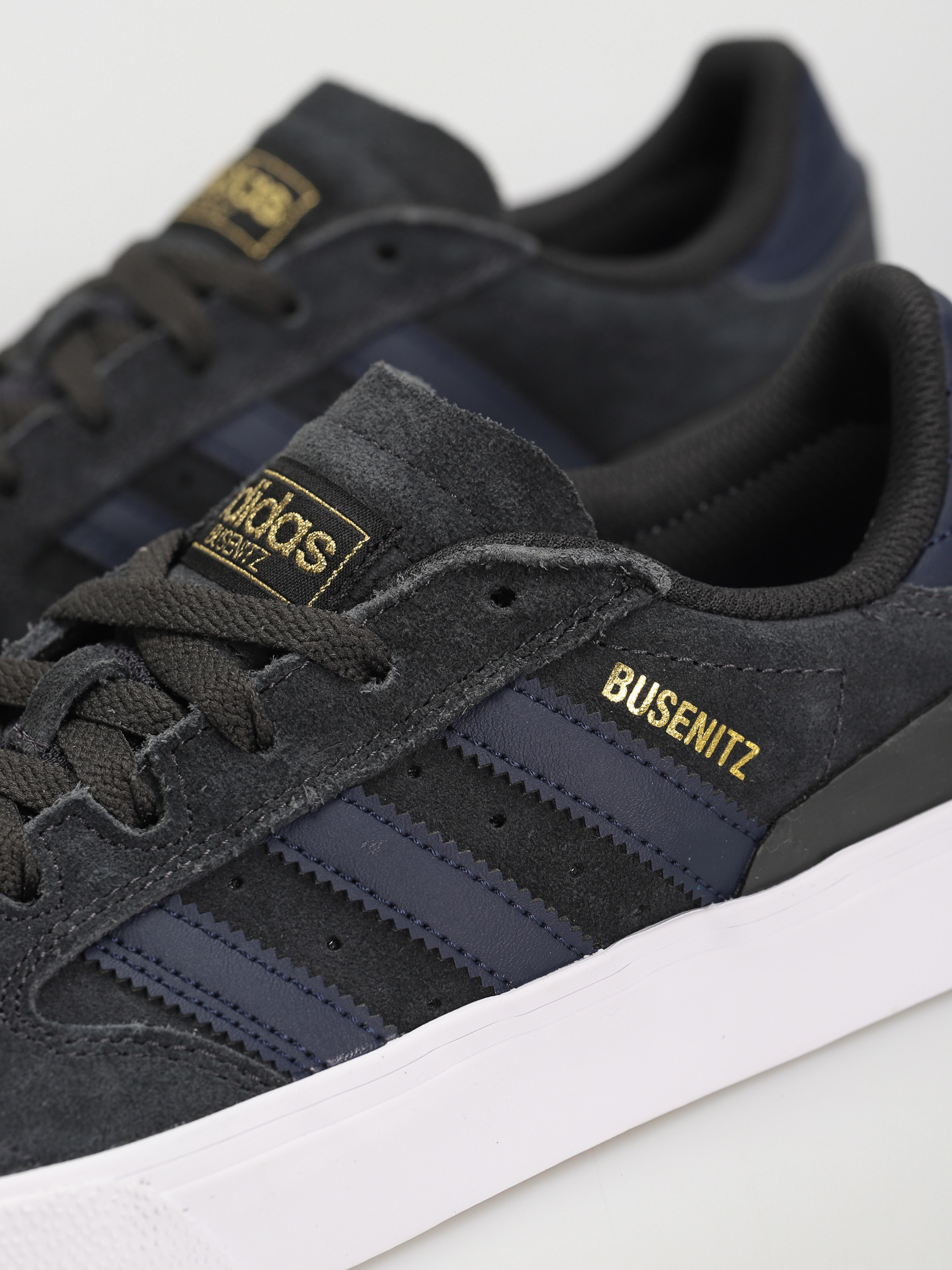 Buty adidas Busenitz Vulc II (carbon/legink/goldmt)