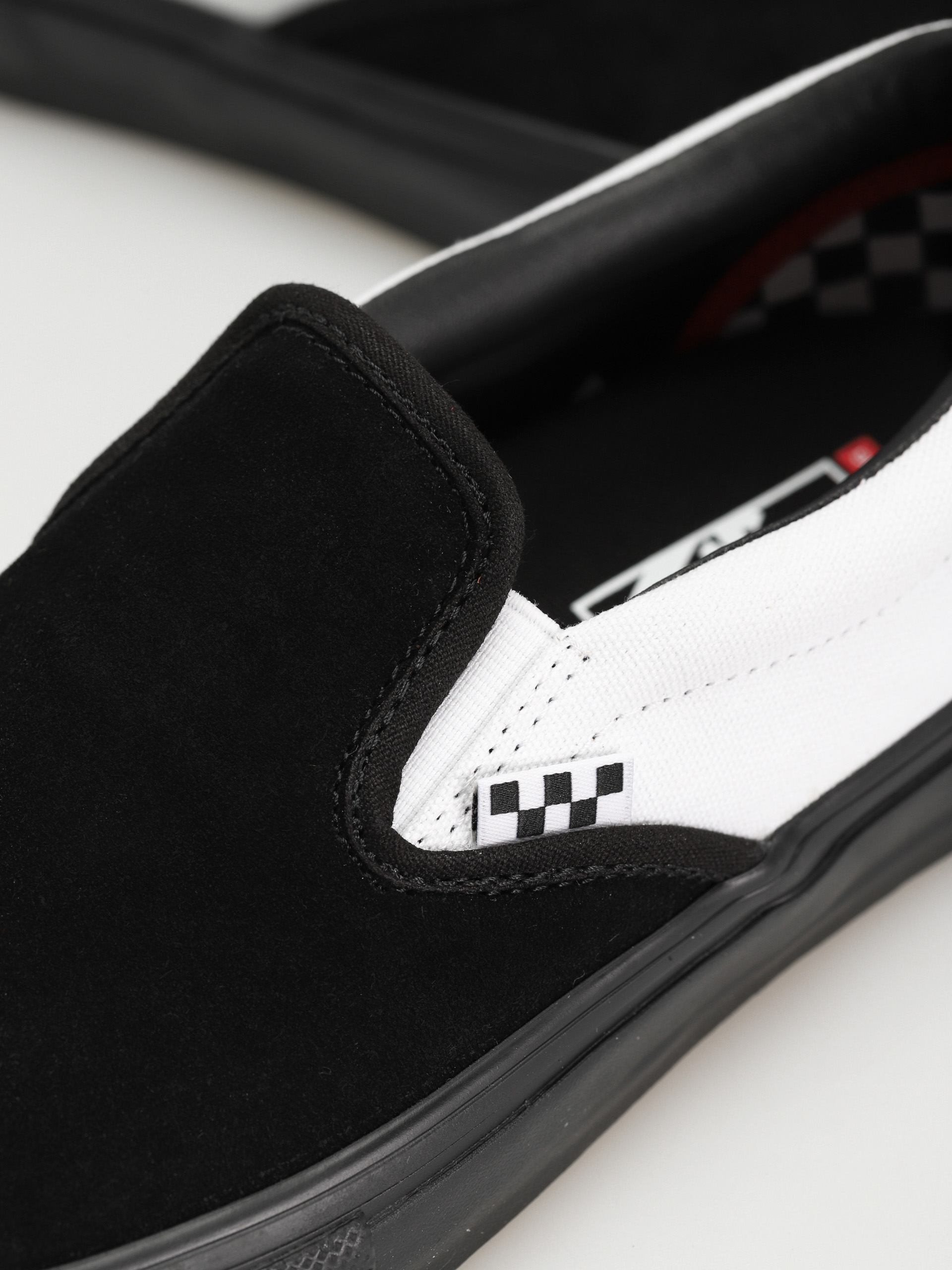 Buty Vans Skate Slip On (black/black/white)