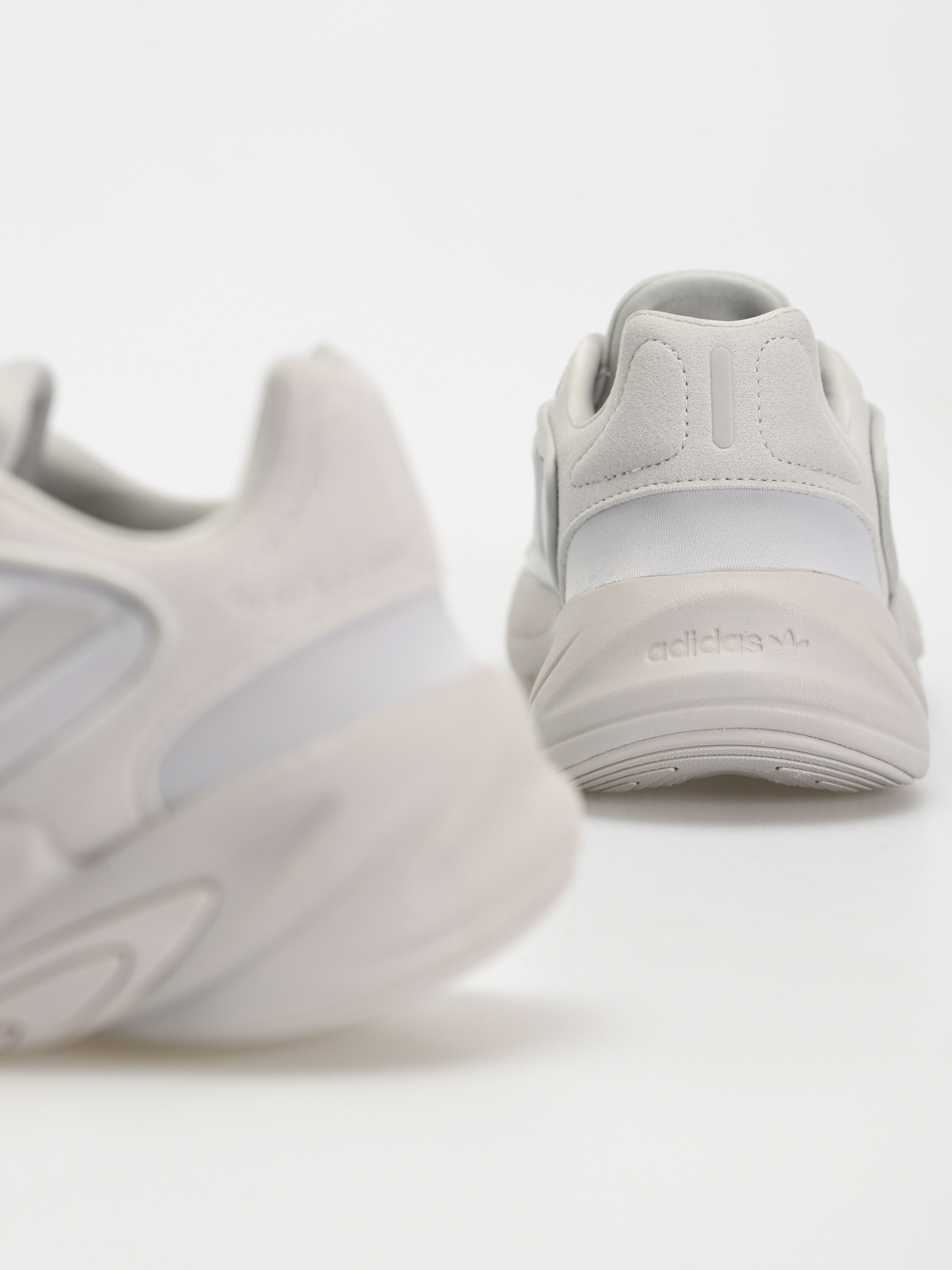 Buty adidas Originals Ozelia (gretwo/gretwo/grefou)