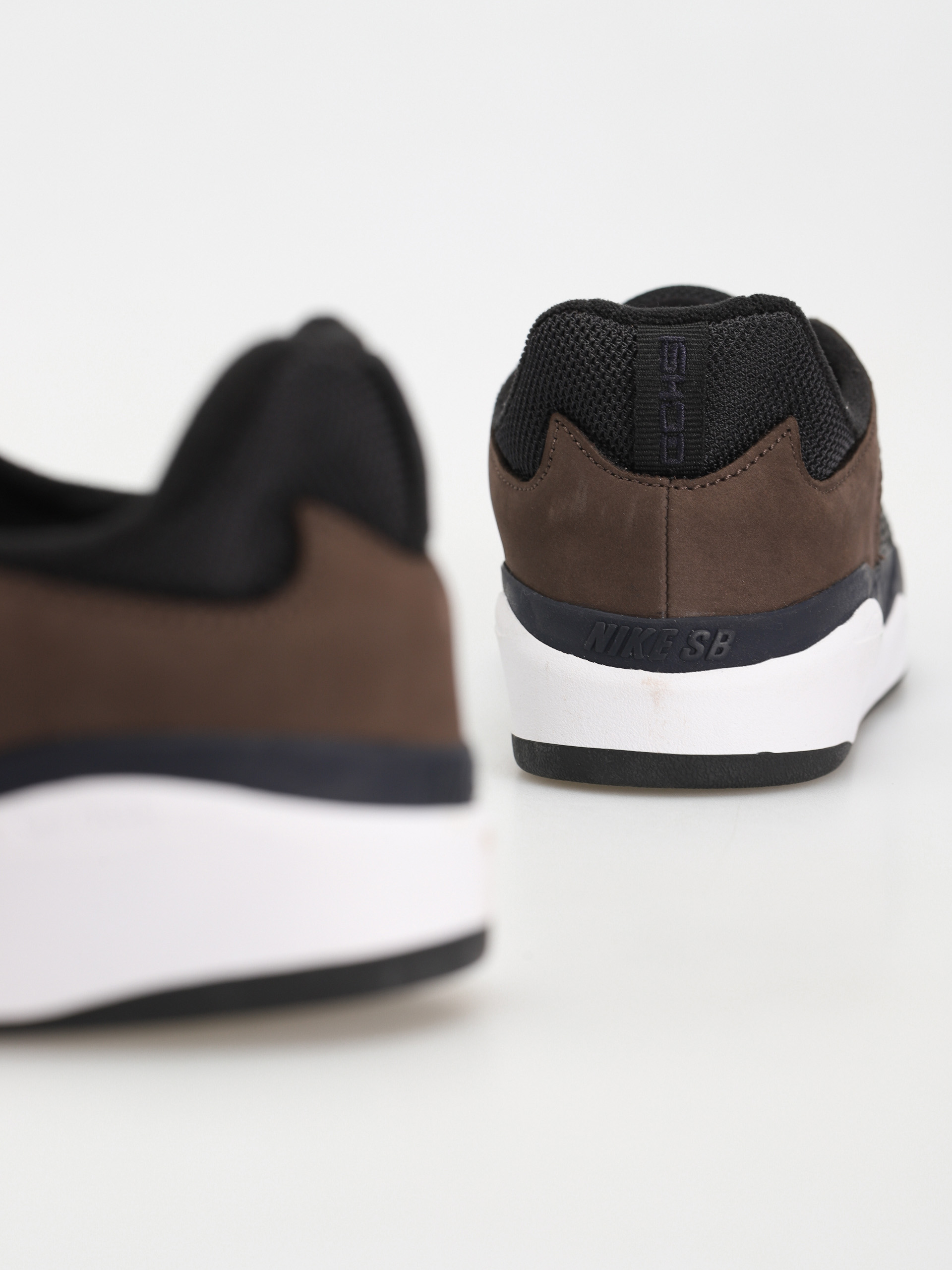 Buty Nike SB Ishod PRM (baroque brown/obsidian black)