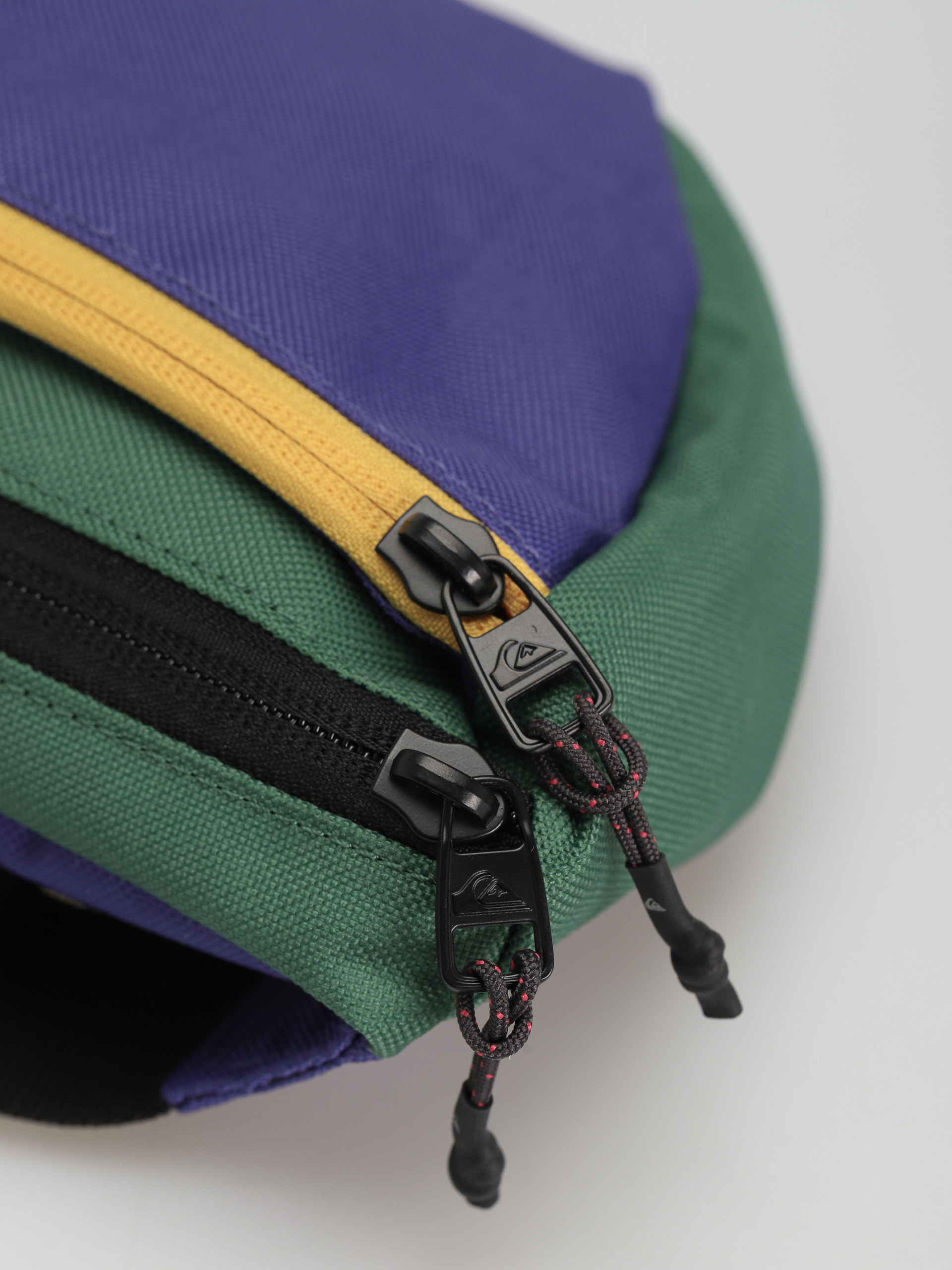 Nerka Quiksilver Sling (royal)