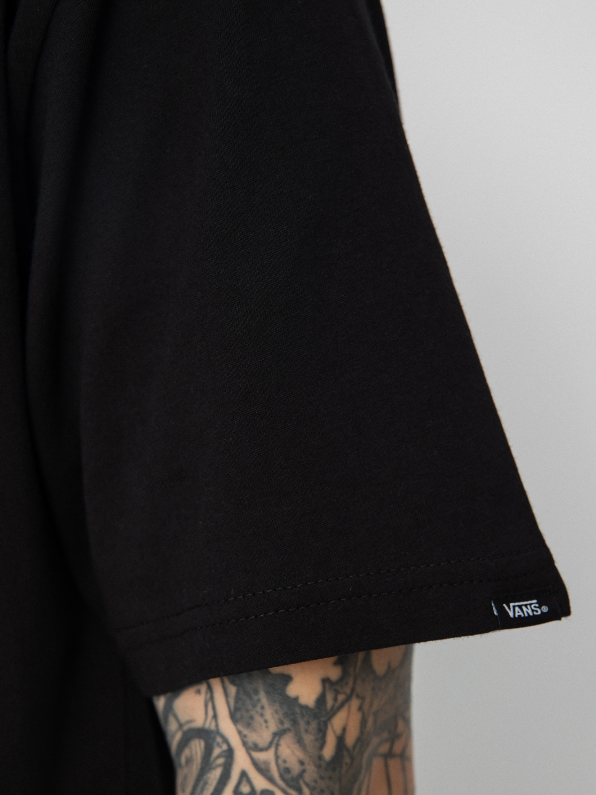 T-shirt Vans Shaken Skull (black)
