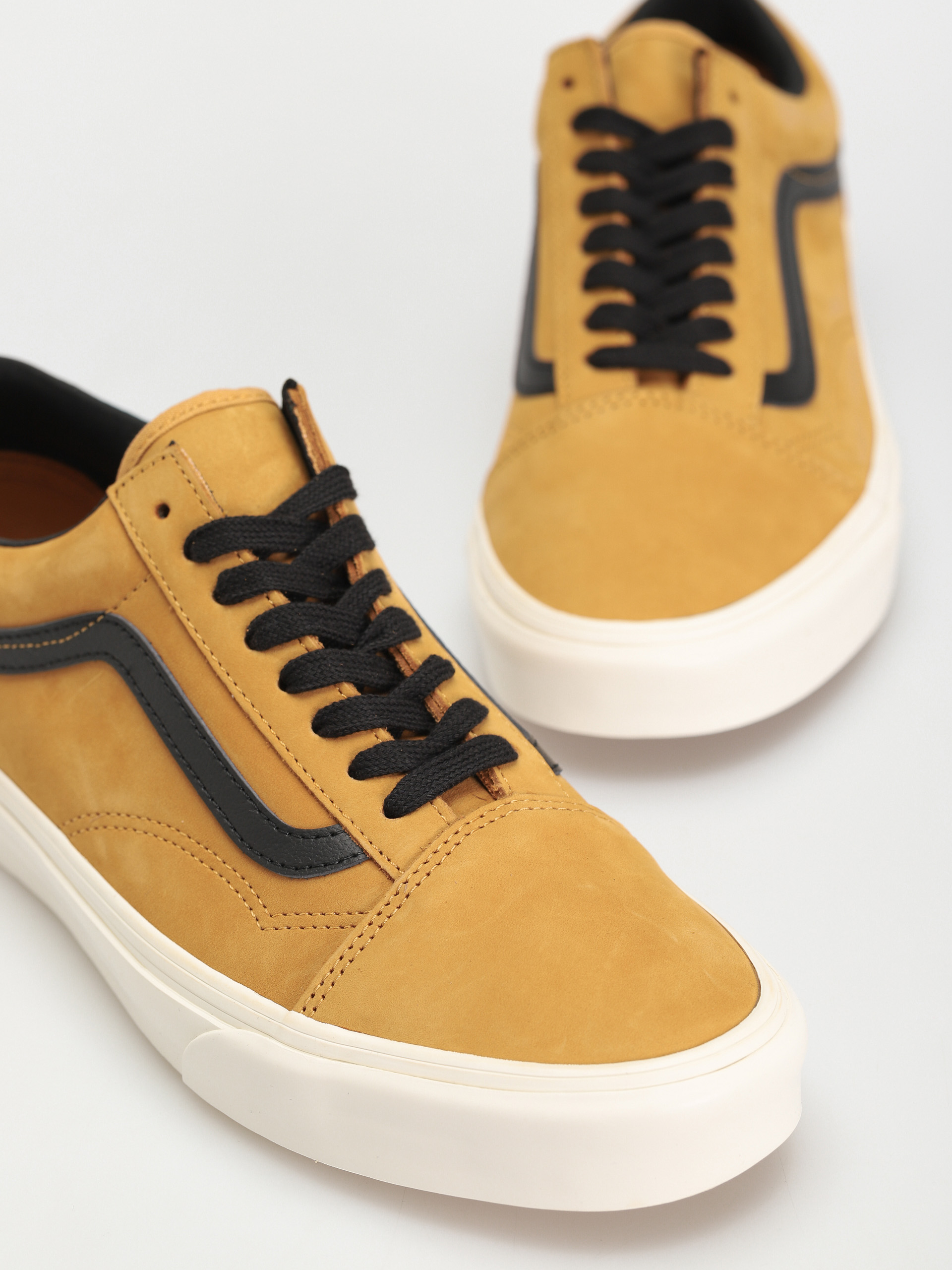 Buty Vans Old Skool (nubuck honey gold/black)