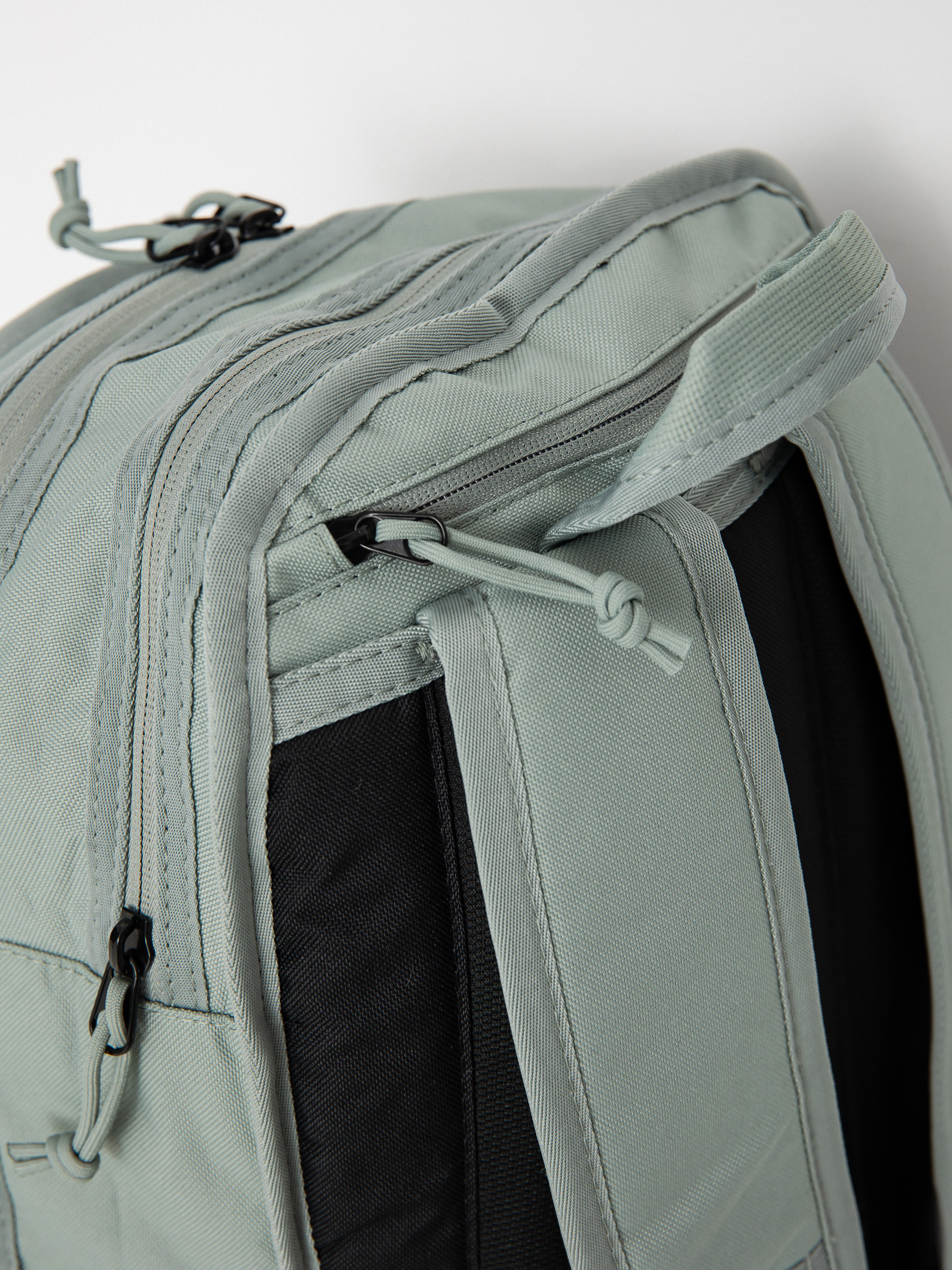 Plecak Nike SB RPM (mica green/anthracite/black)