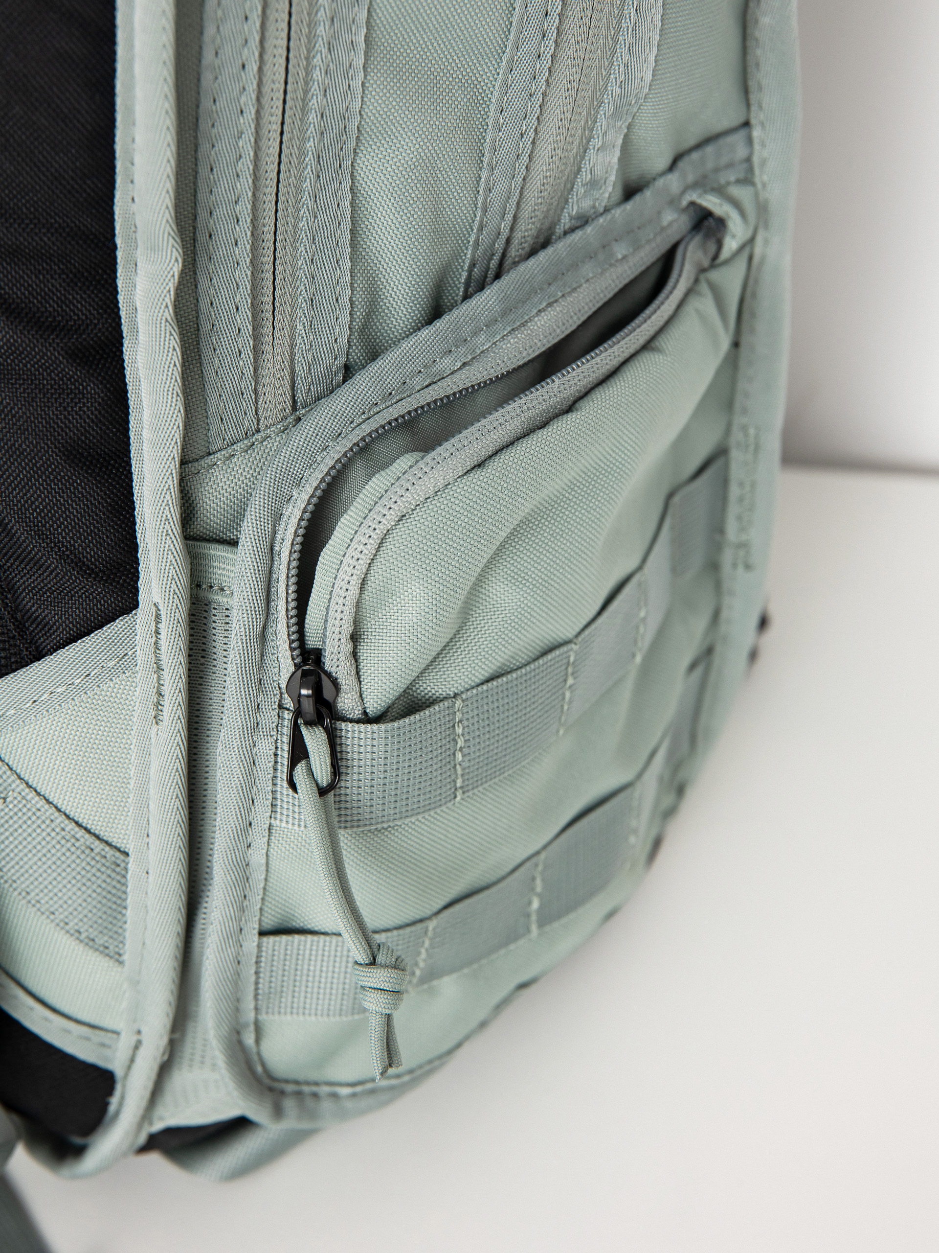 Plecak Nike SB RPM (mica green/anthracite/black)