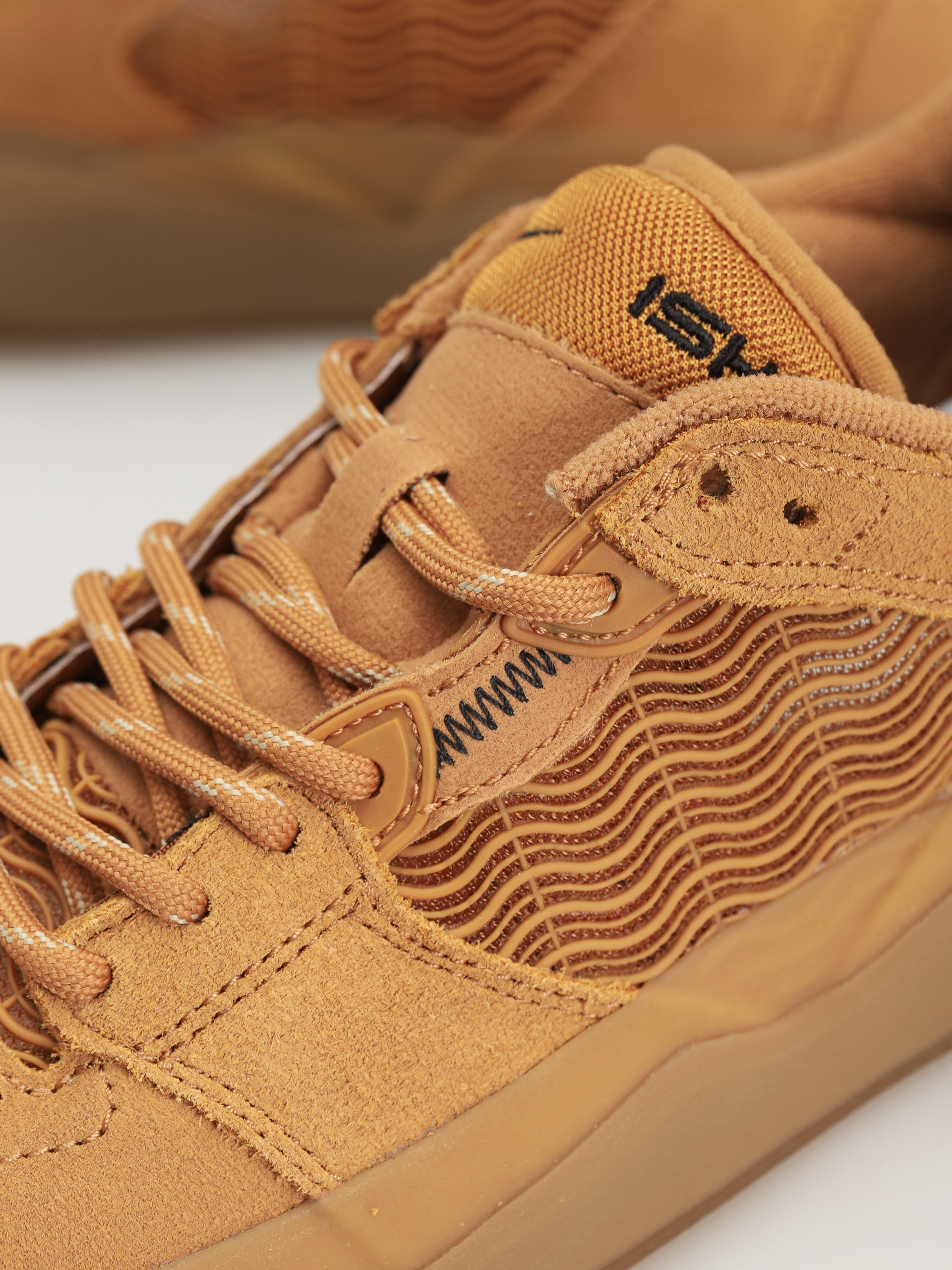 Buty Nike SB Ishod Wair (flax/wheat flax gum light brown)