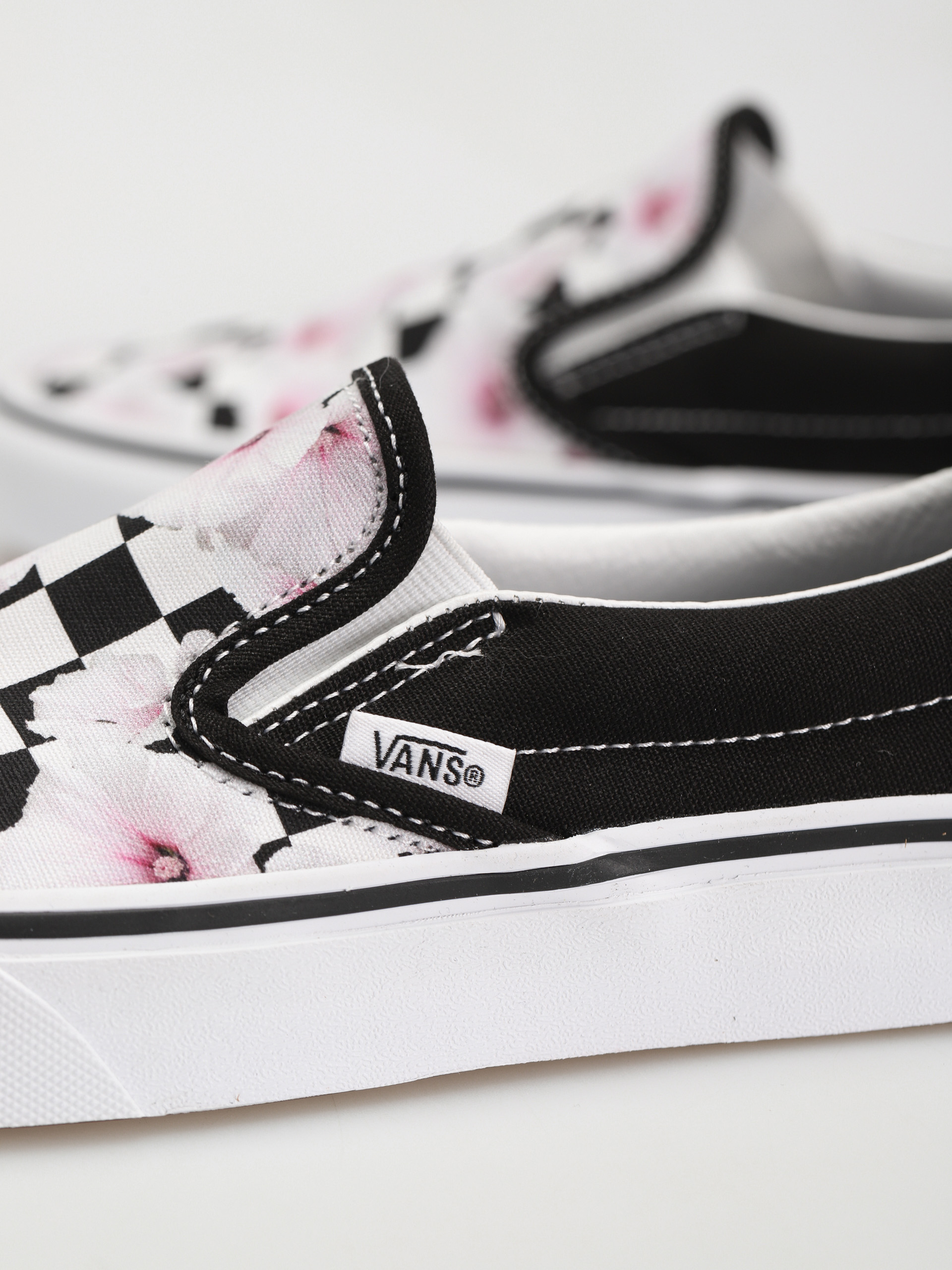 Buty Vans Classic Slip On Wmn (hibiscus checkerboard black)