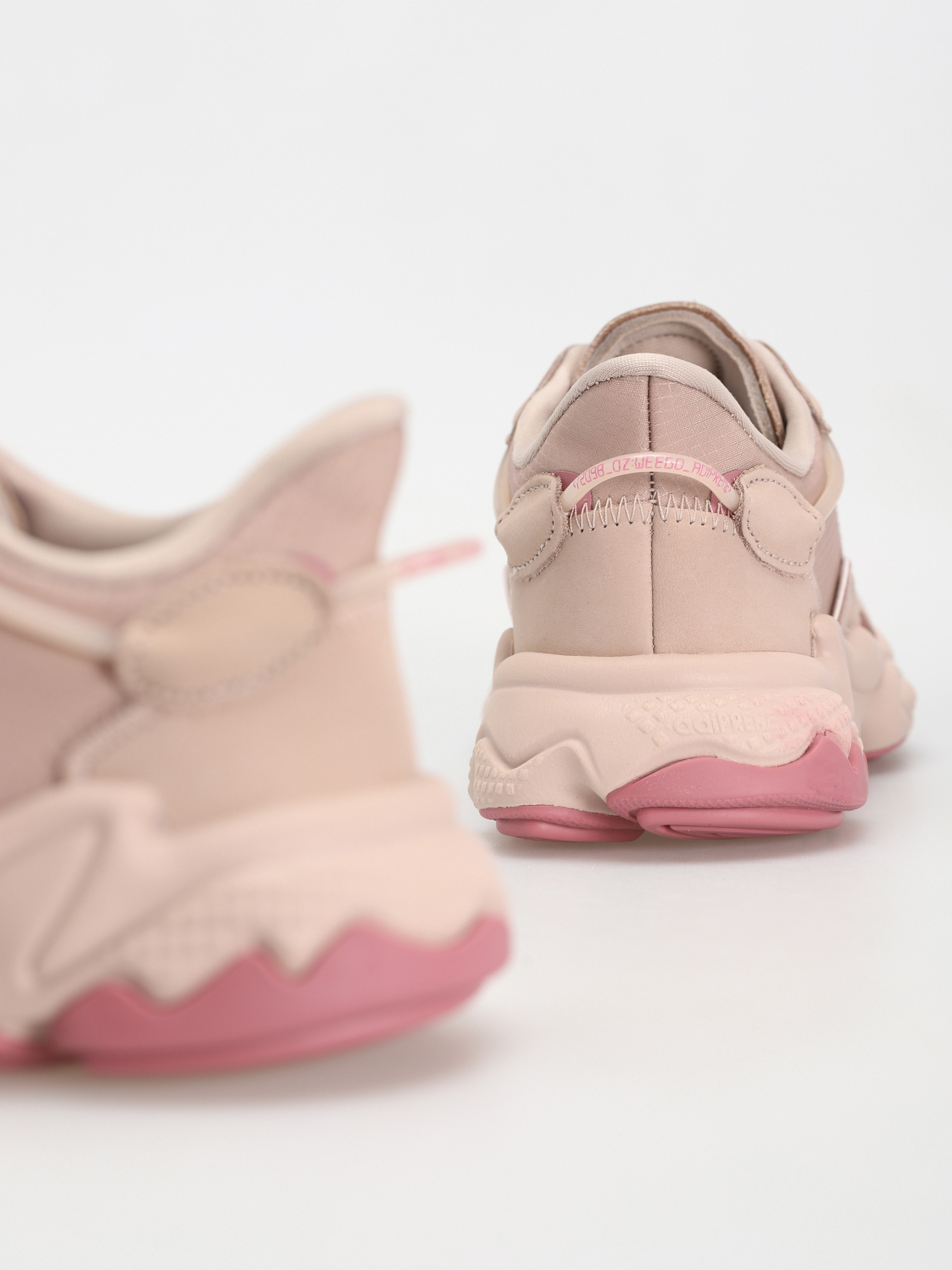 Buty adidas Originals Ozweego Wmn (wontau/pnkstr/wontau)