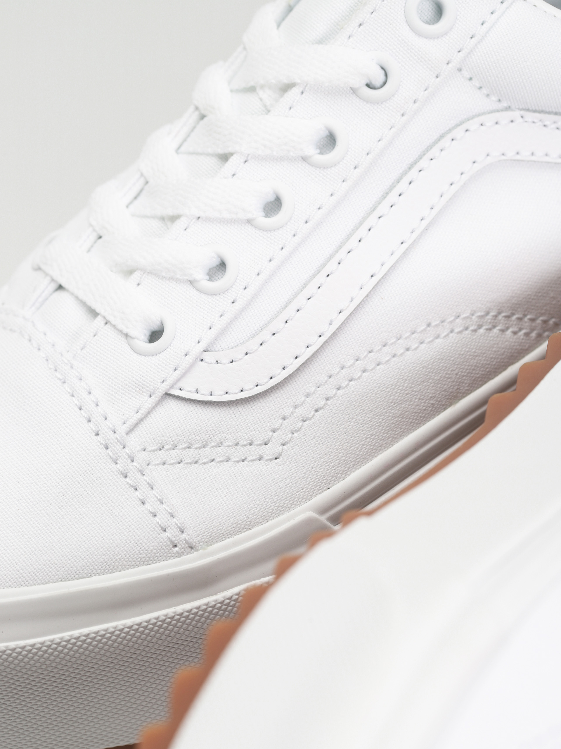 Buty Vans Old Skool Stacked Wmn (canvas/true white)