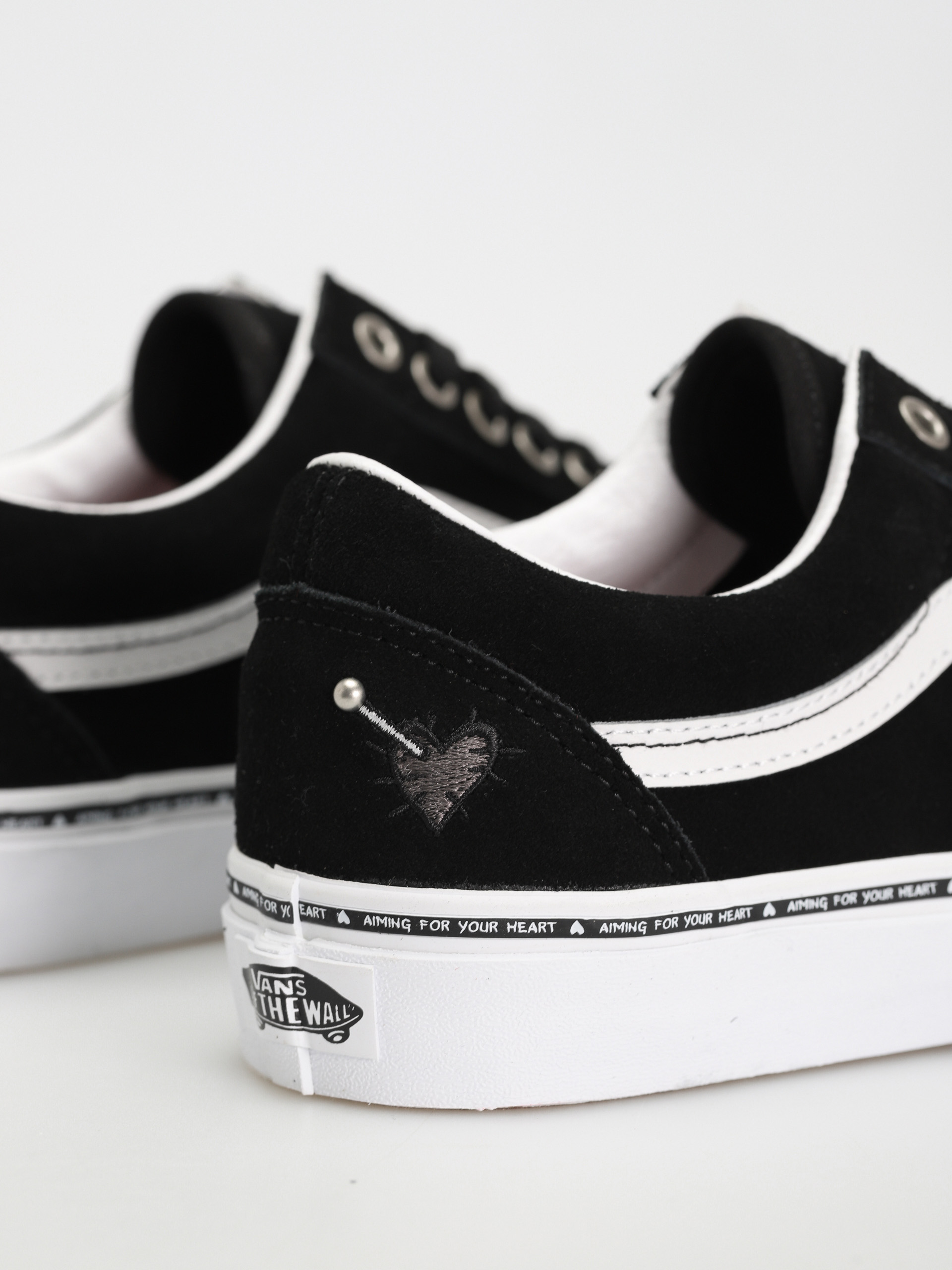 Buty Vans Old Skool (aiming 4 your heart black/white)