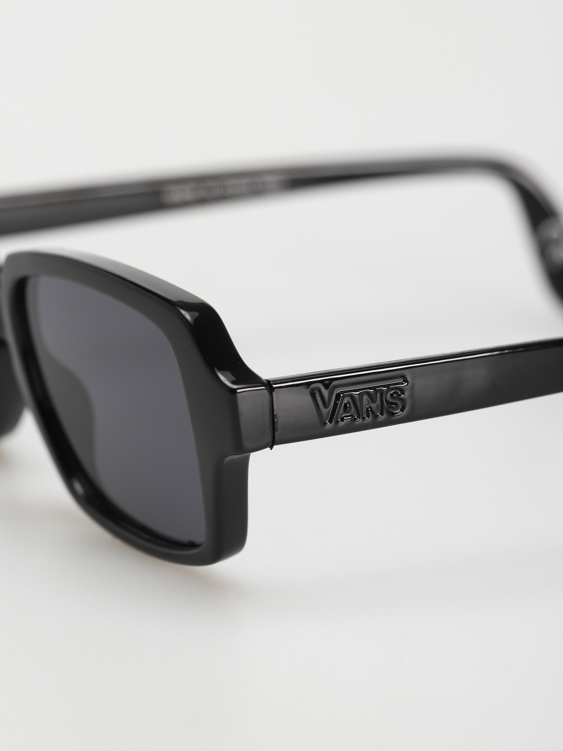 Okulary przeciwsłoneczne Vans Cutley (black)