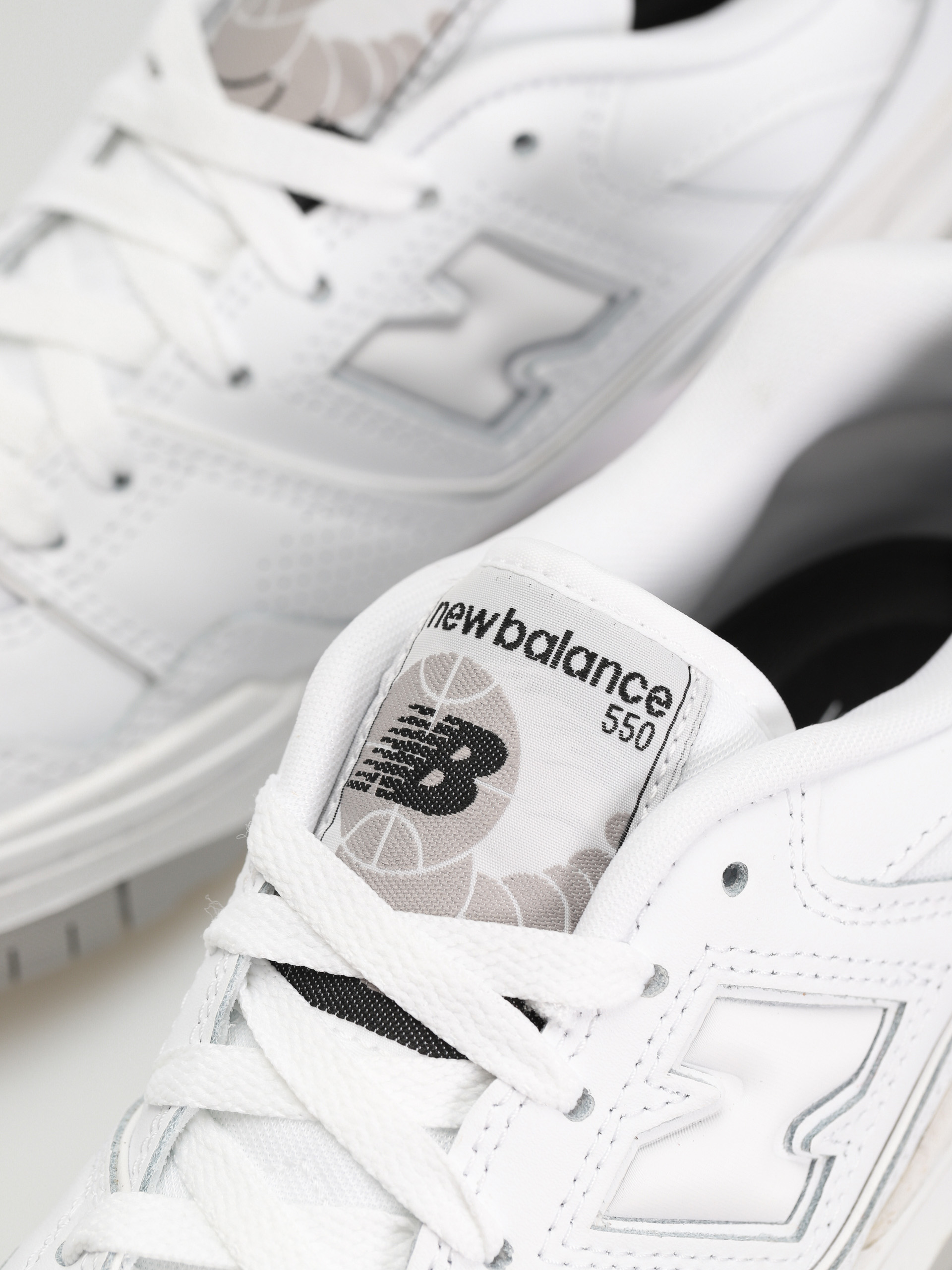 Buty New Balance 550 (white/grey)