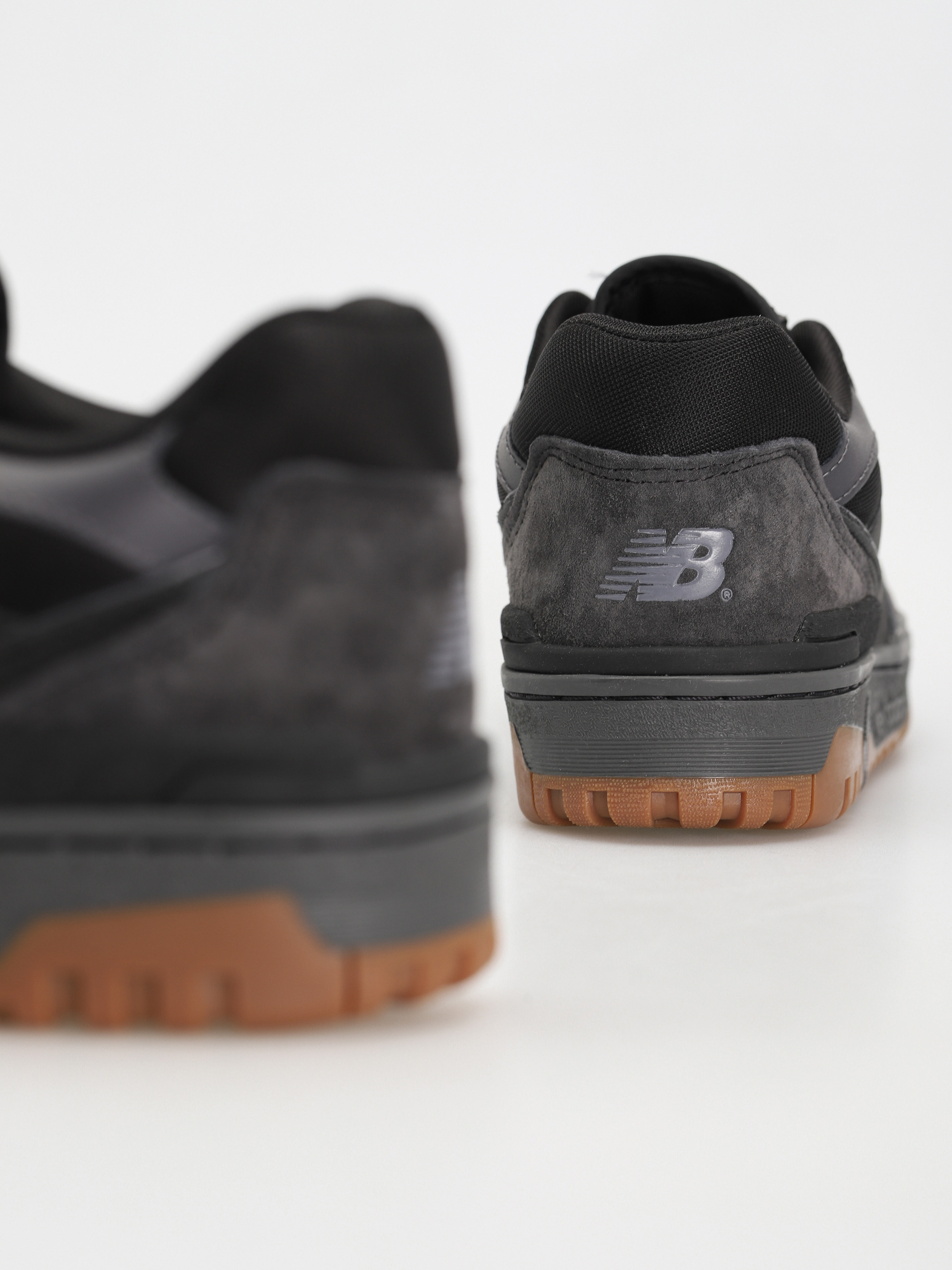 Buty New Balance 550 (black/gum/white)