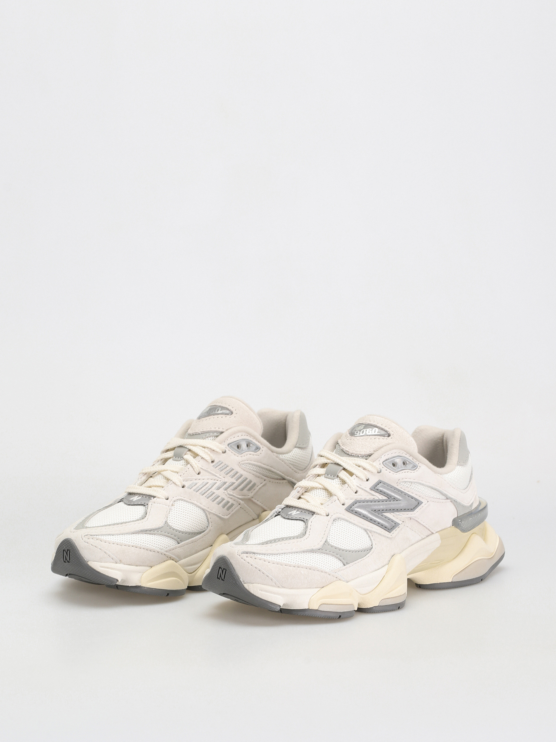 Buty New Balance 9060 (sea salt)