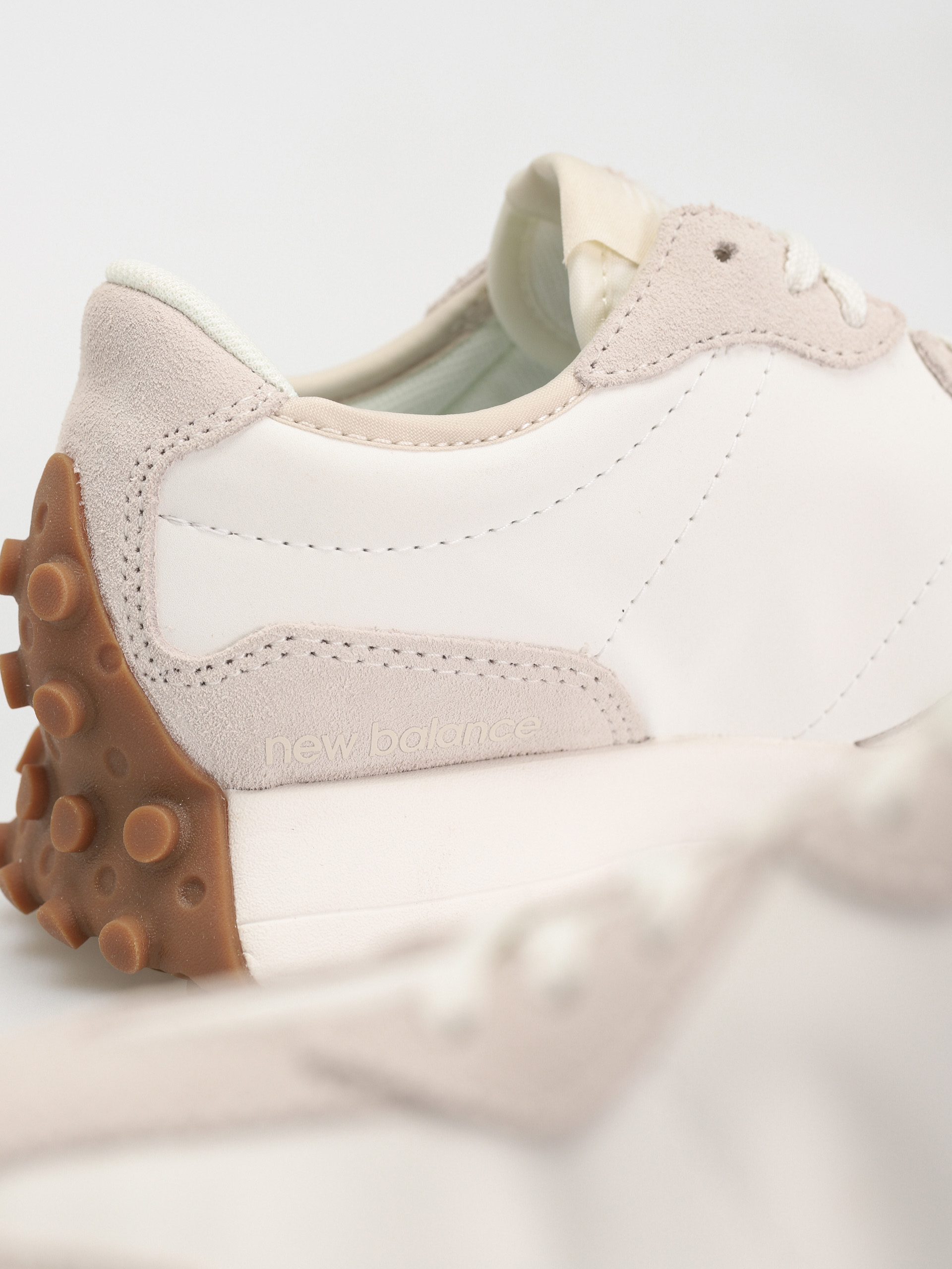 Buty New Balance 327 Wmn (timberwolf)