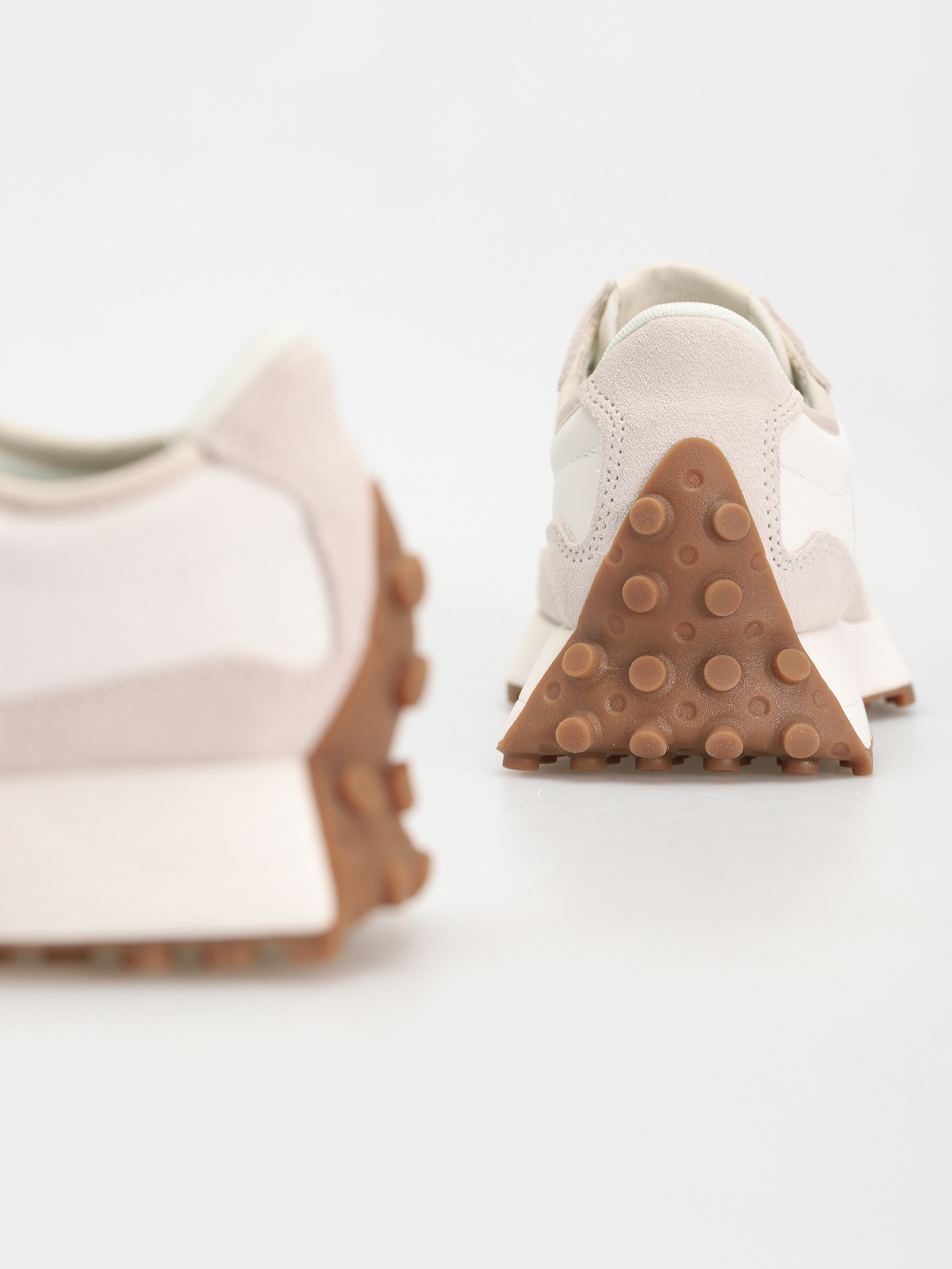 Buty New Balance 327 Wmn (timberwolf)