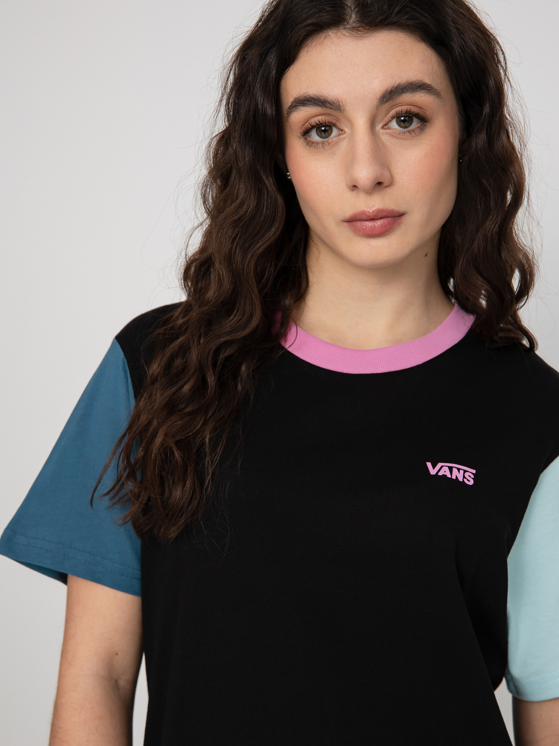 T-shirt Vans Left Chest Colorblock Wmn (black/blue glow)