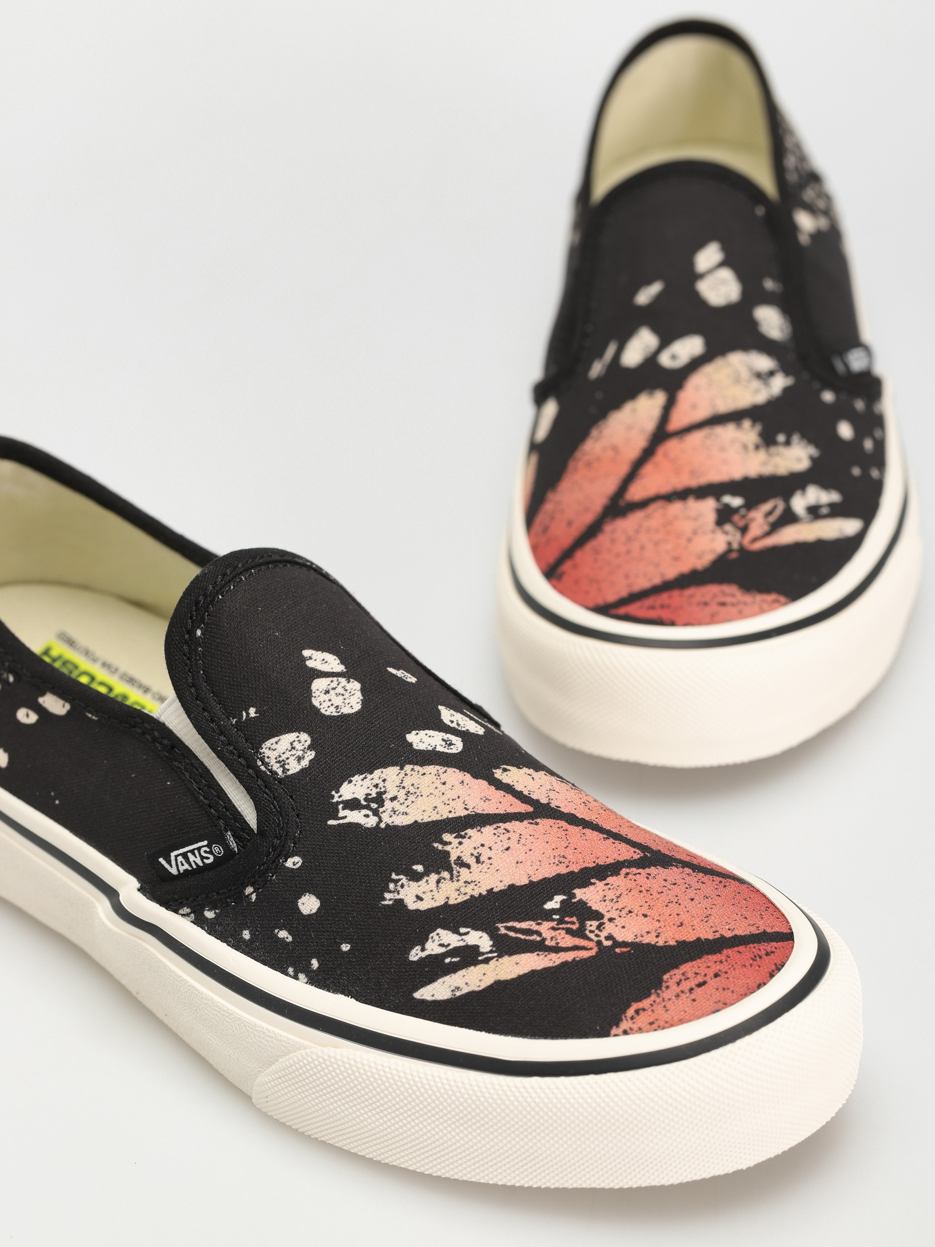 Buty Vans Slip On VR3 Sf Wmn (butterfly black/multi)
