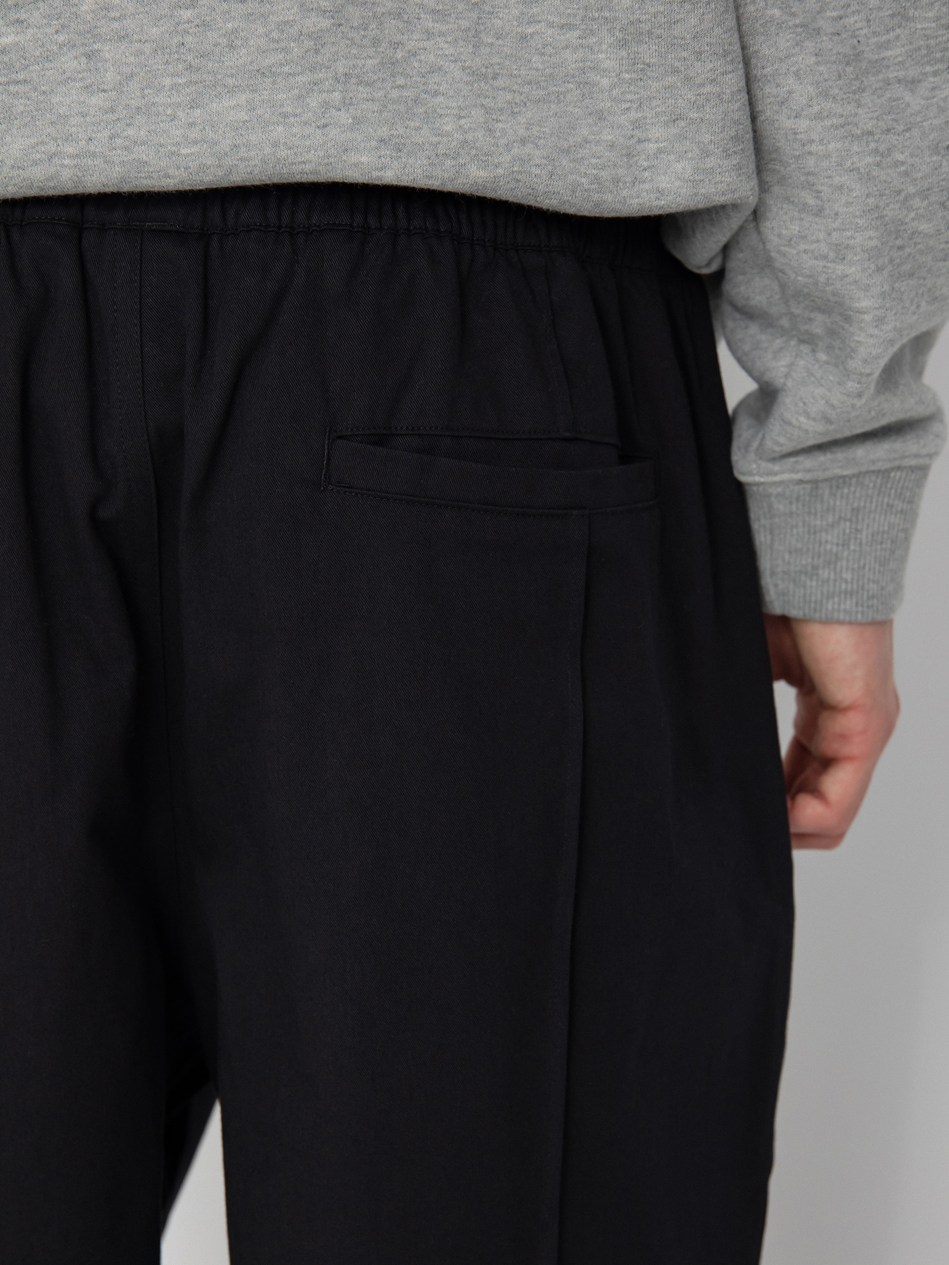 Spodnie adidas Pintuck (black)